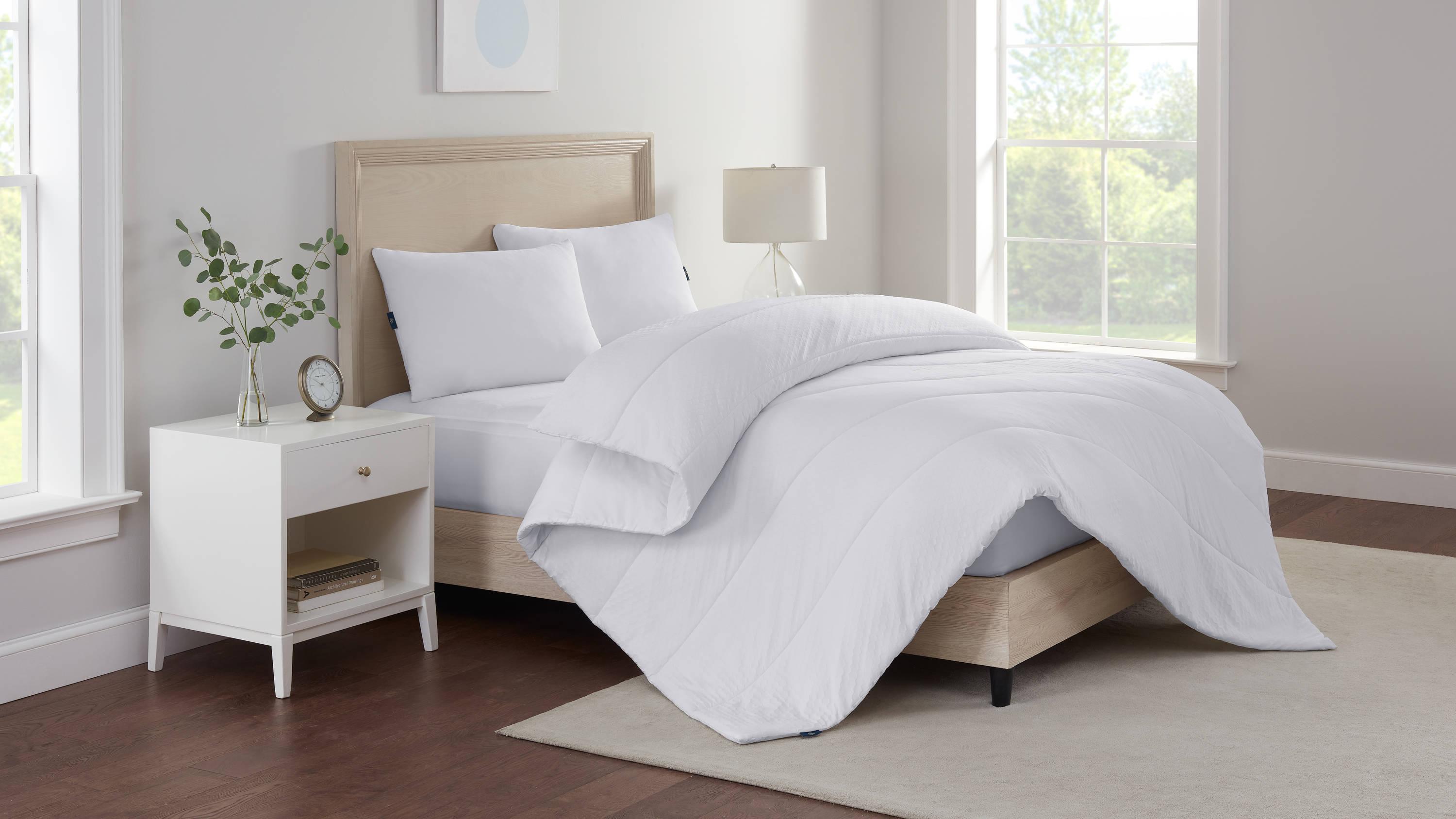 Serta Power Chill Down Alternative Comforter