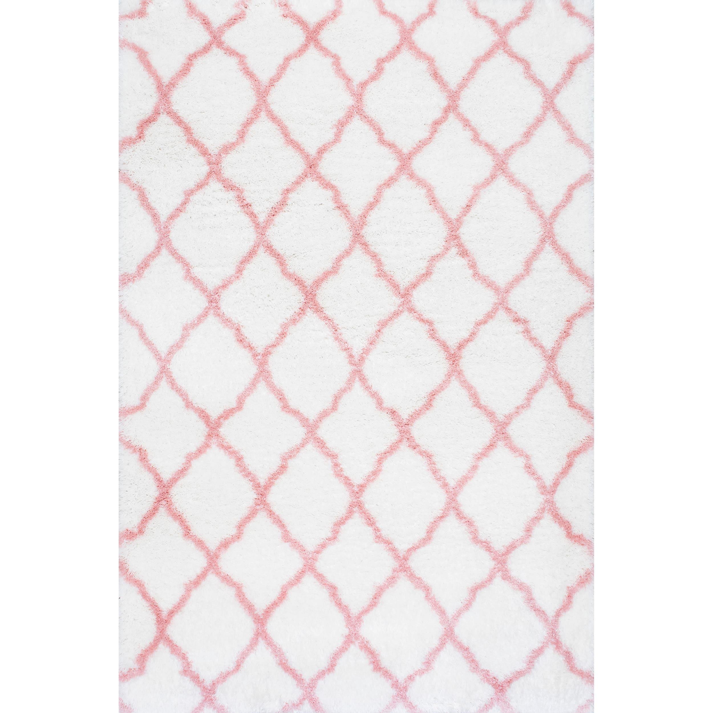 Nuloom Nelda Trellis 5x8 Shag Indoor Area Rug for Living Room Bedroom Dining Room Nursery, Baby Pink/White