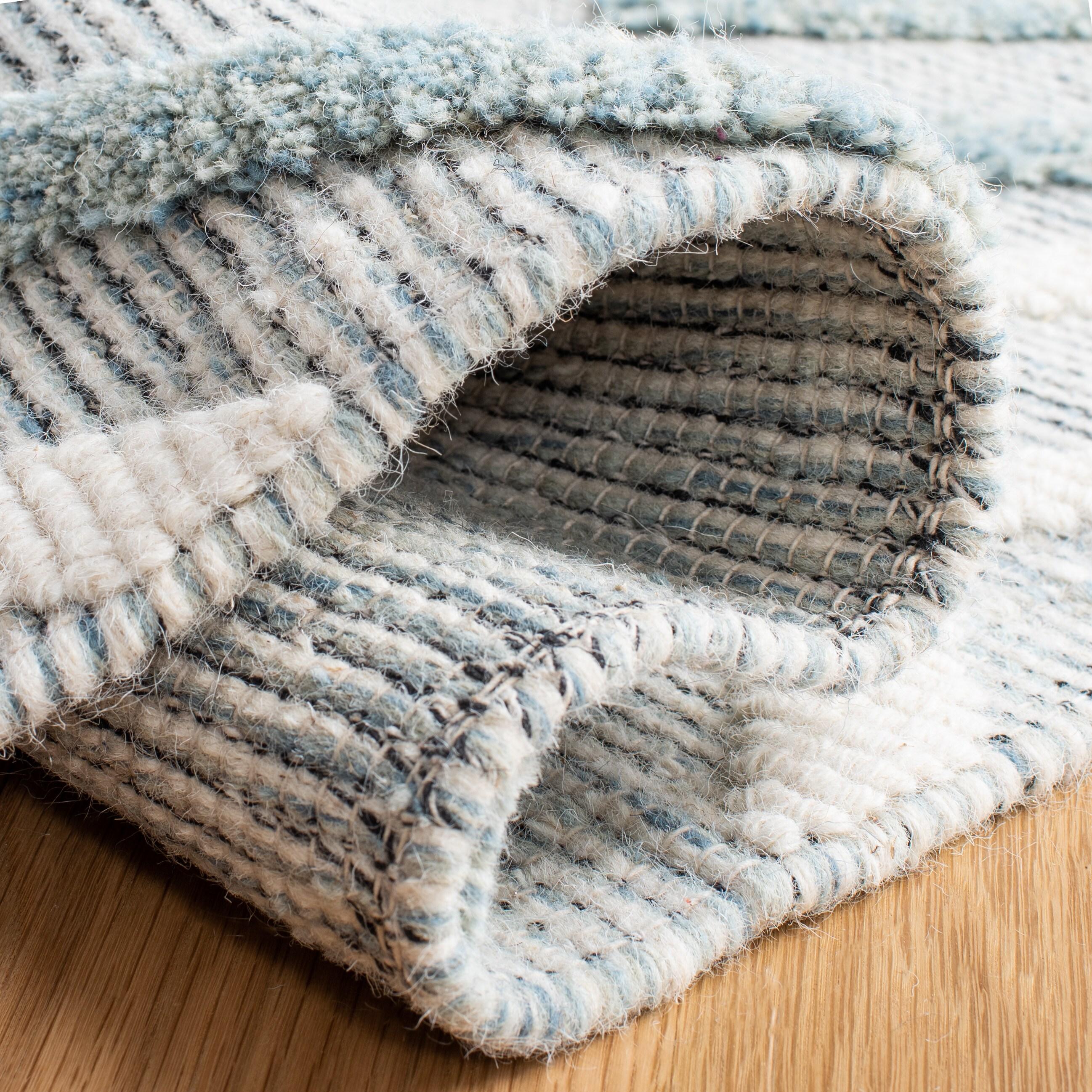 Vermont VRM603 Hand Loomed Area Rug - Blue/Ivory - 3'x5' - Safavieh.