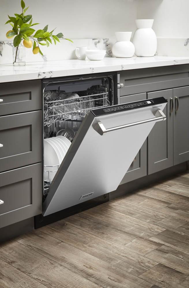 Thor Kitchen HDW2401SS 45 dBA Stainless Steel Top Control Dishwasher