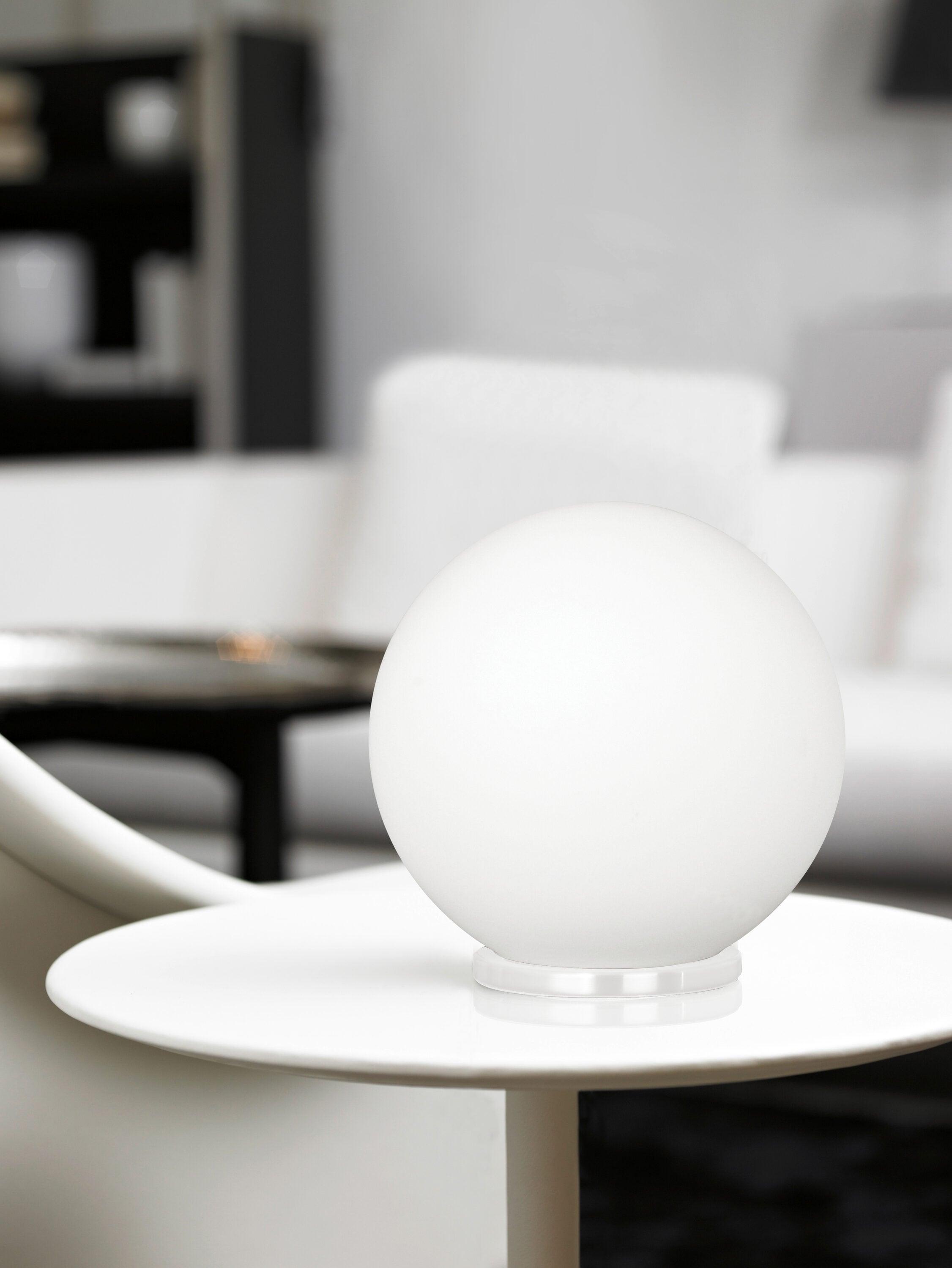 Mia Globe Lamp