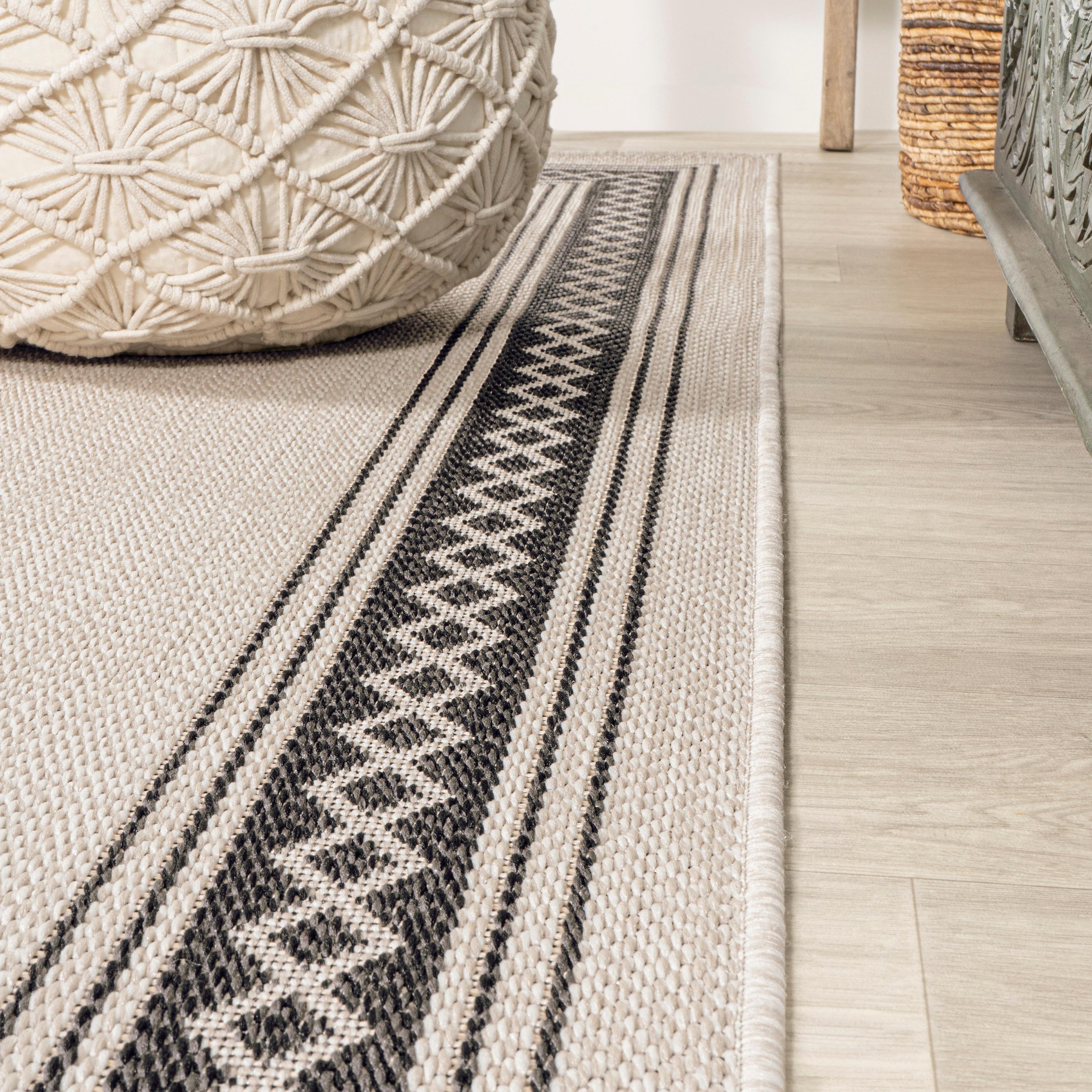 3' x 5' Lucia Classic Diamond Border Indoor/Outdoor Area Rug, Cream/Black - JONATHAN Y