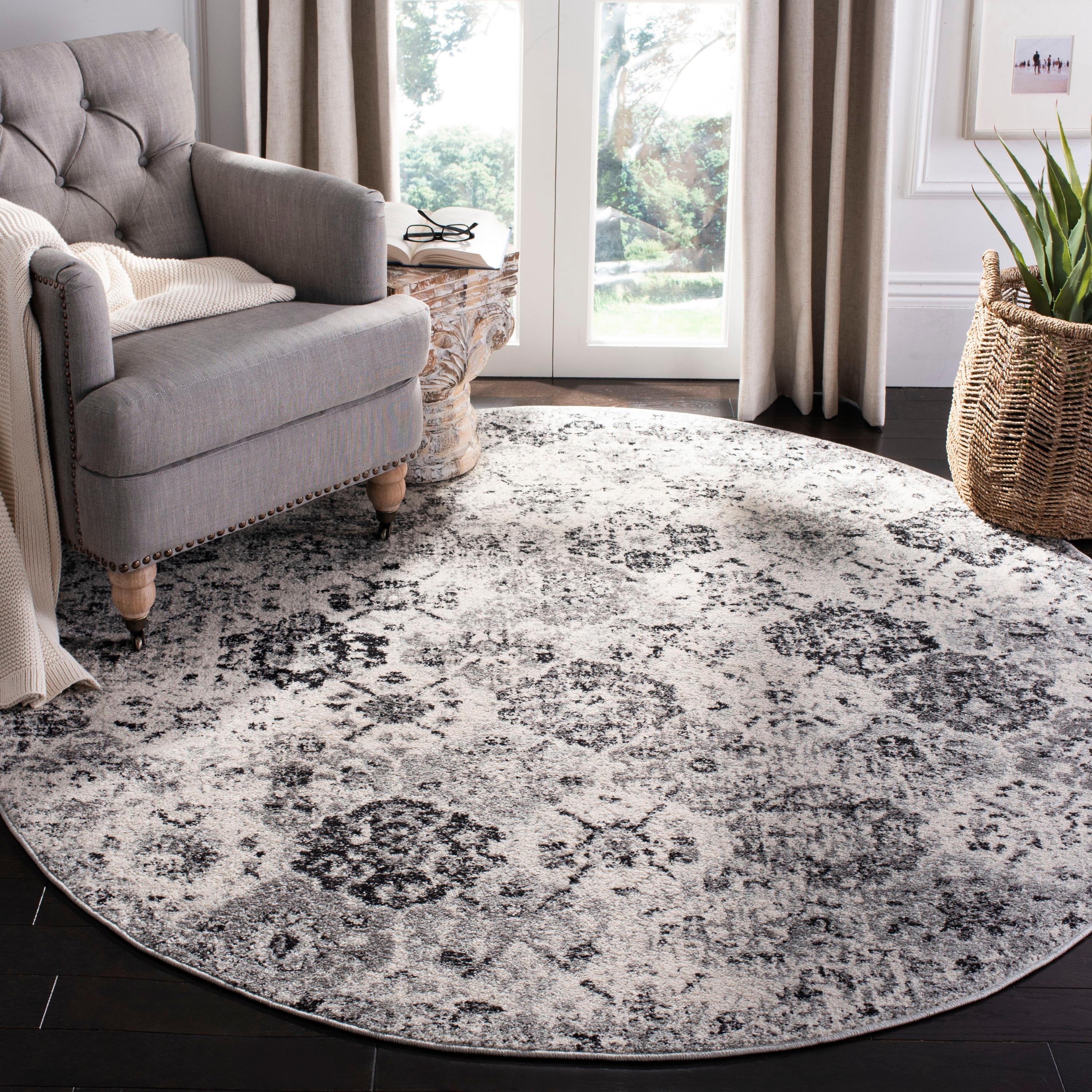 Madison MAD611 Power Loomed Area Rug - Silver/Grey - 4' round - Safavieh.