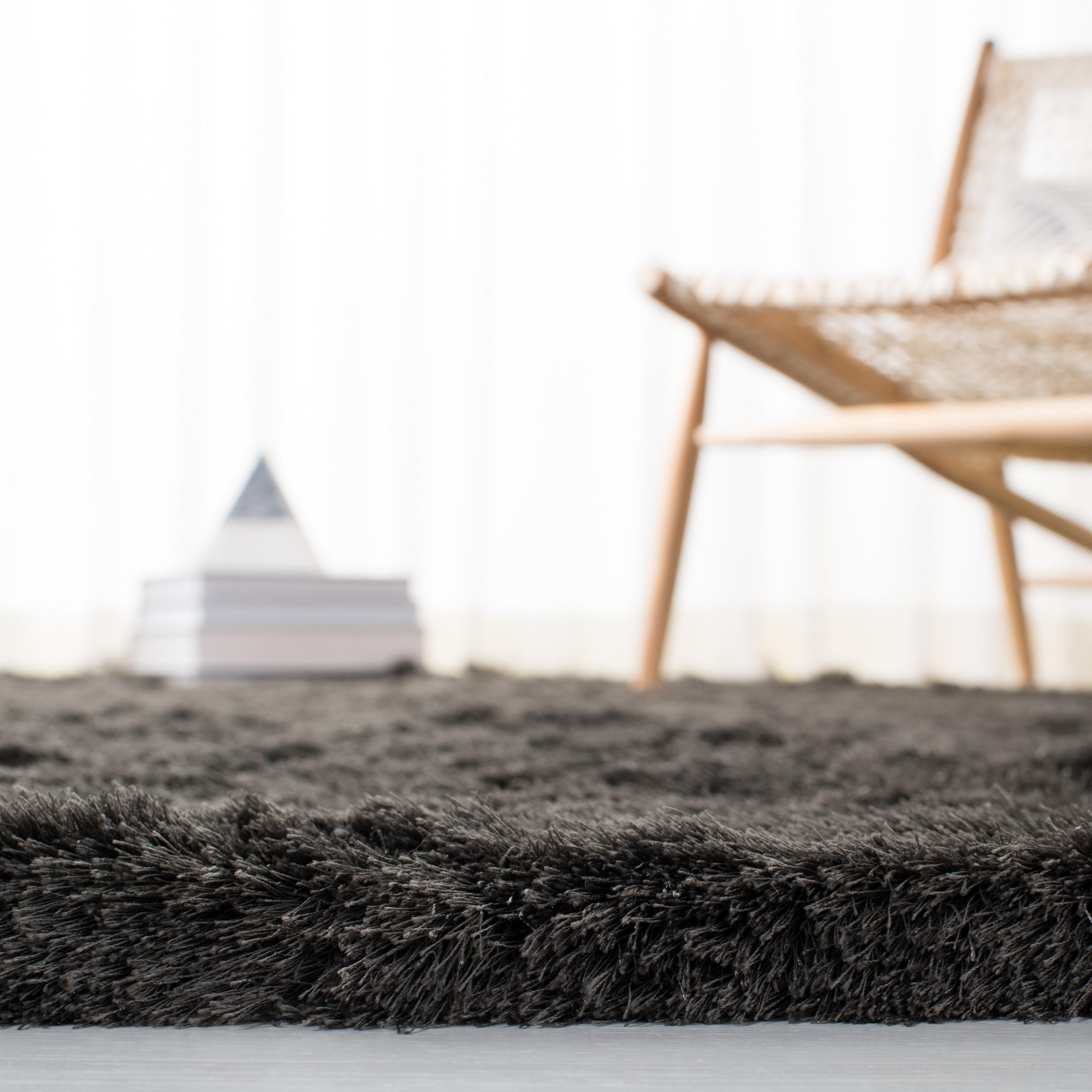 Shag SG511 Hand Tufted Area Rug - Titanium - 4' round - Safavieh.