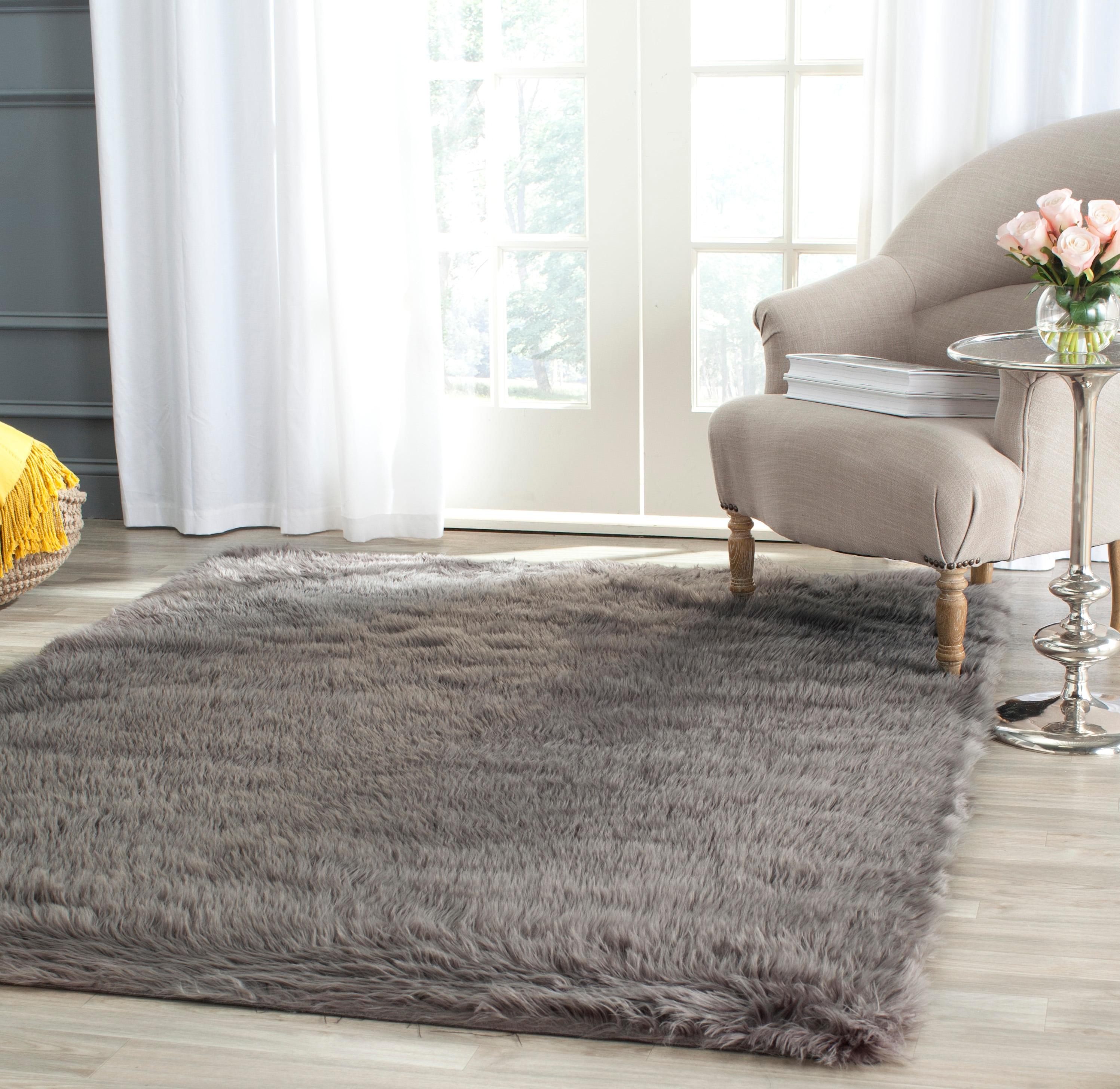 SAFAVIEH Faux Sheep Skin Vesna Solid Area Rug, Grey, 2' x 3'