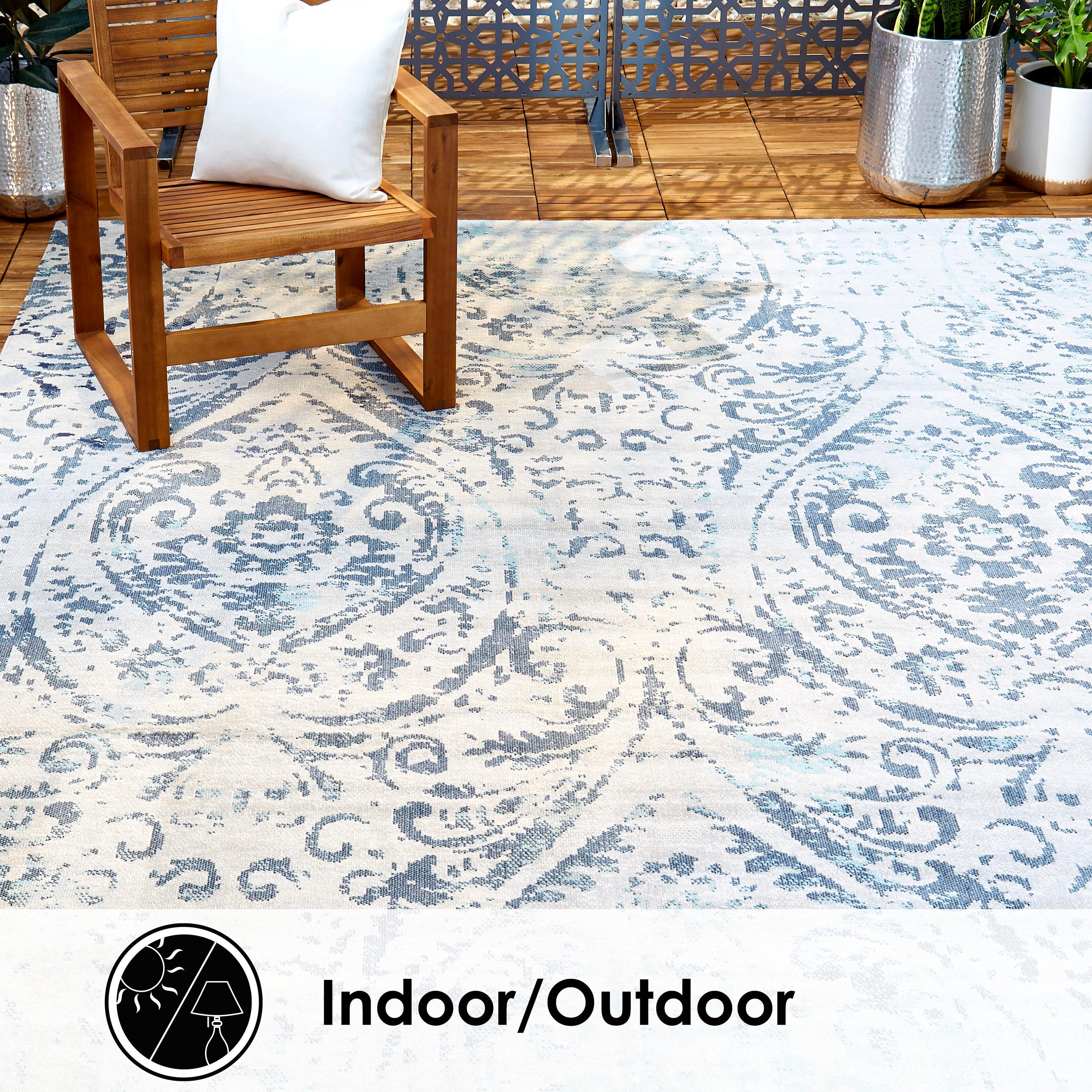 Nicole Miller New York Patio Sofia Juniper Paisley Indoor/Outdoor Area Rug, Ivory/Blue