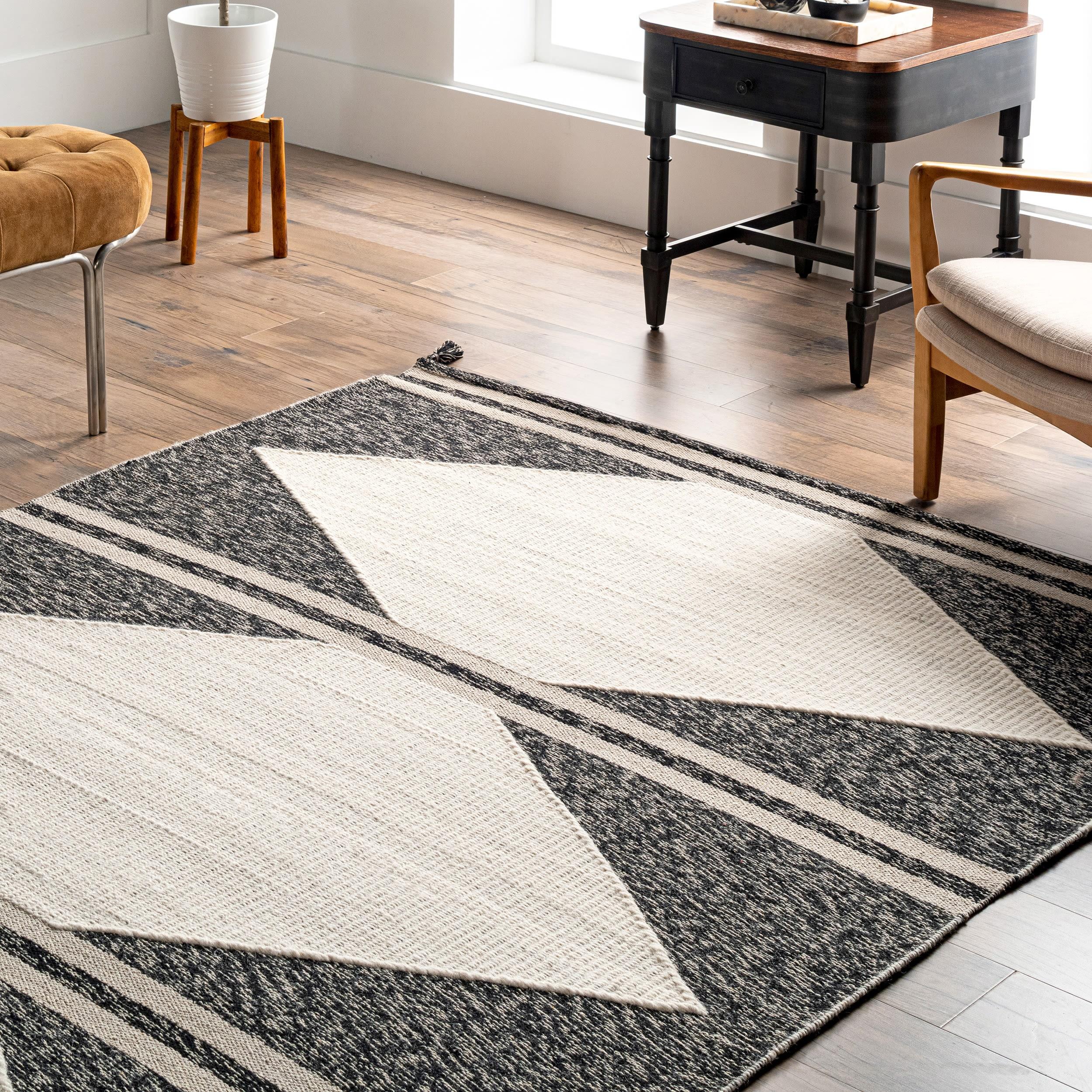 nuLOOM Chasen Cotton and Wool Flatweave Diamond Tassel Area Rug, 5' x 8', Ivory