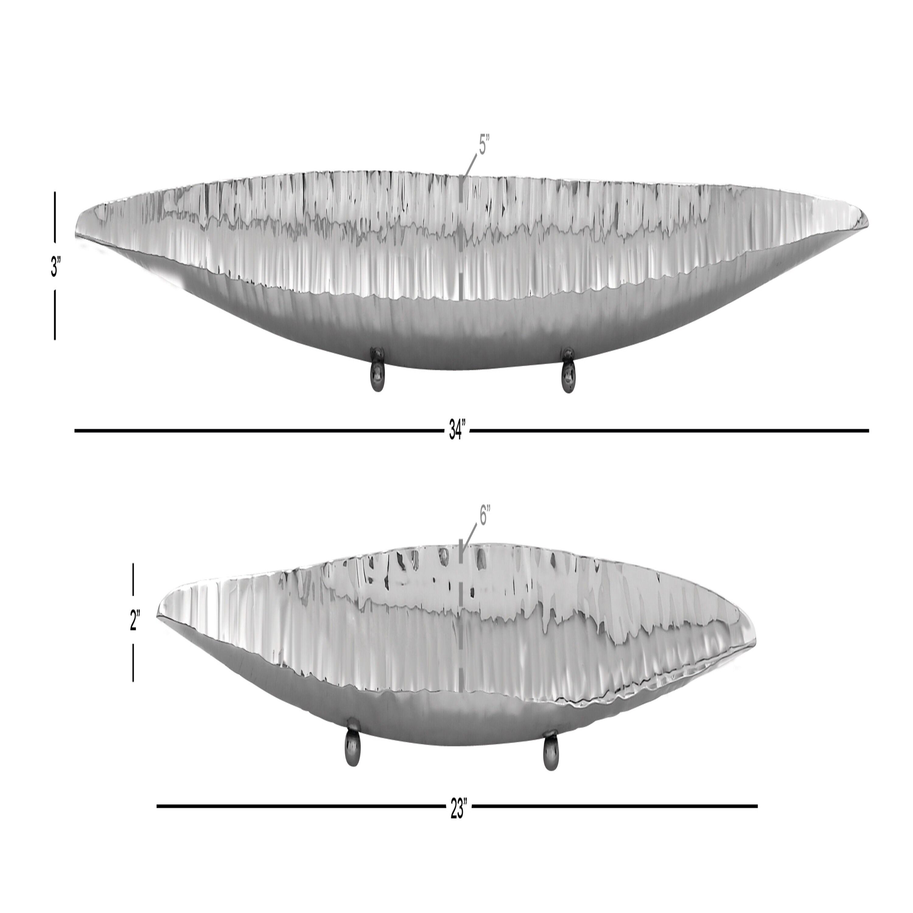 DecMode 34", 23"W Oval Silver Stainless Steel Decorative Bowl with Hammered Design, Set of 2