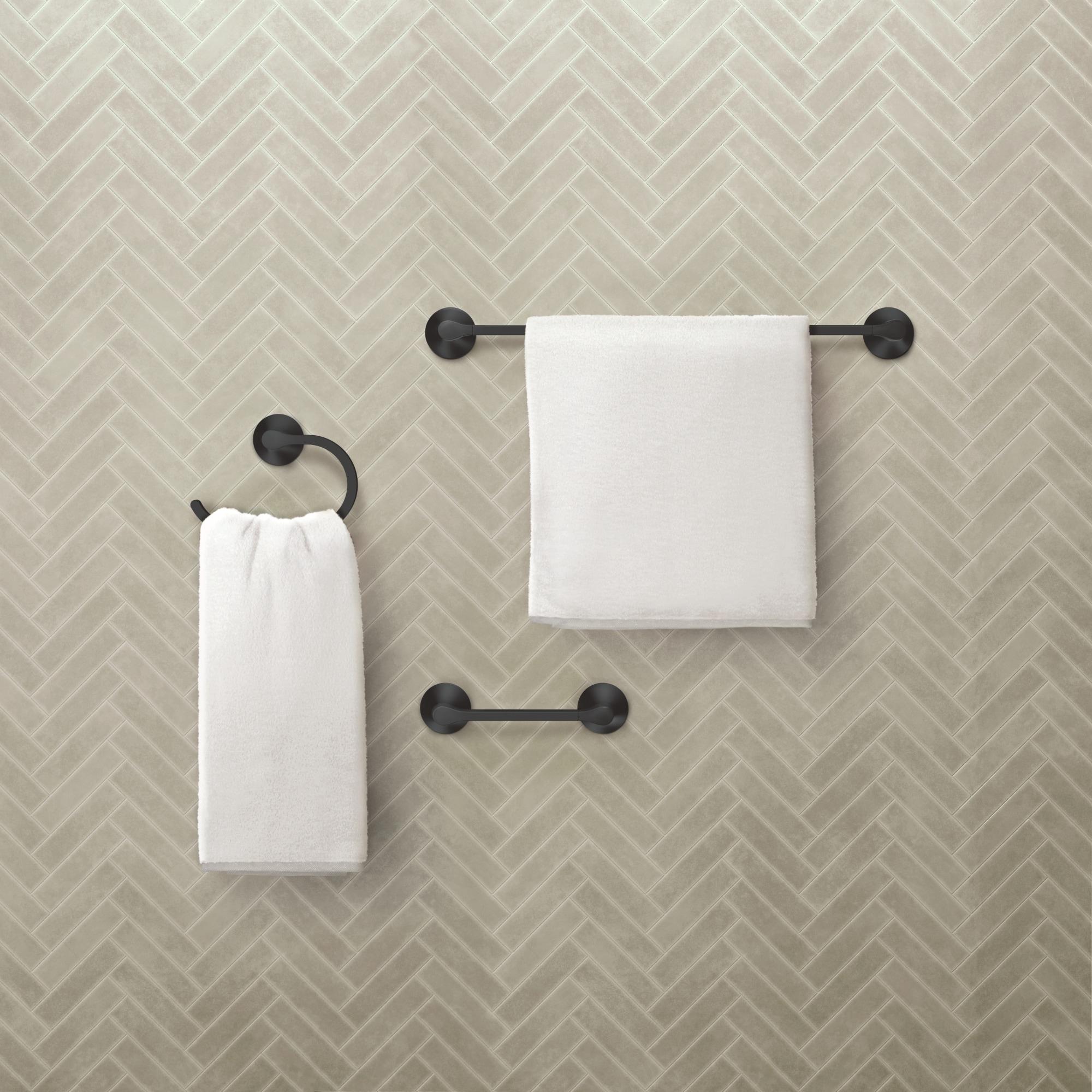 Preston 18" Wall Mounted Towel Bar