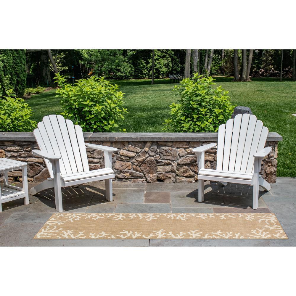 Liora Manne Carmel Coral Border Indoor/Outdoor Rug Sand 7'10" x 9'10"