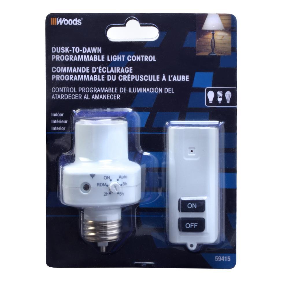 Woods 59415 Indoor Screw-In Light Socket Screw-In with Wireless Remote Control and Programmable Timer, Energy Savings