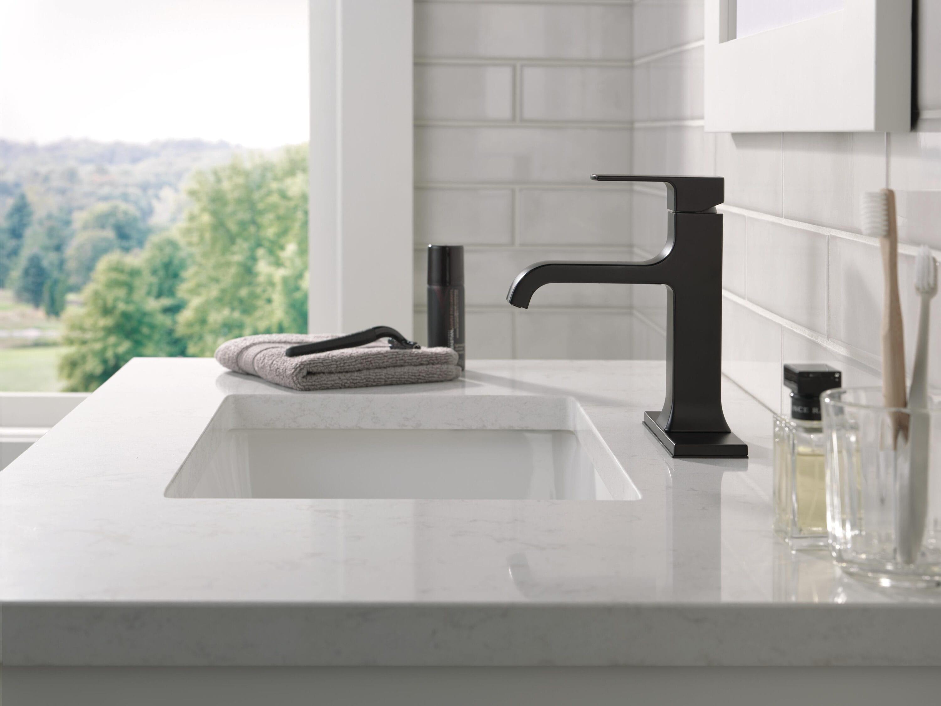 Velum Single Hole Curved Bathroom Faucet with Drain Assembly, Single Handle Bathroom Sink Faucet