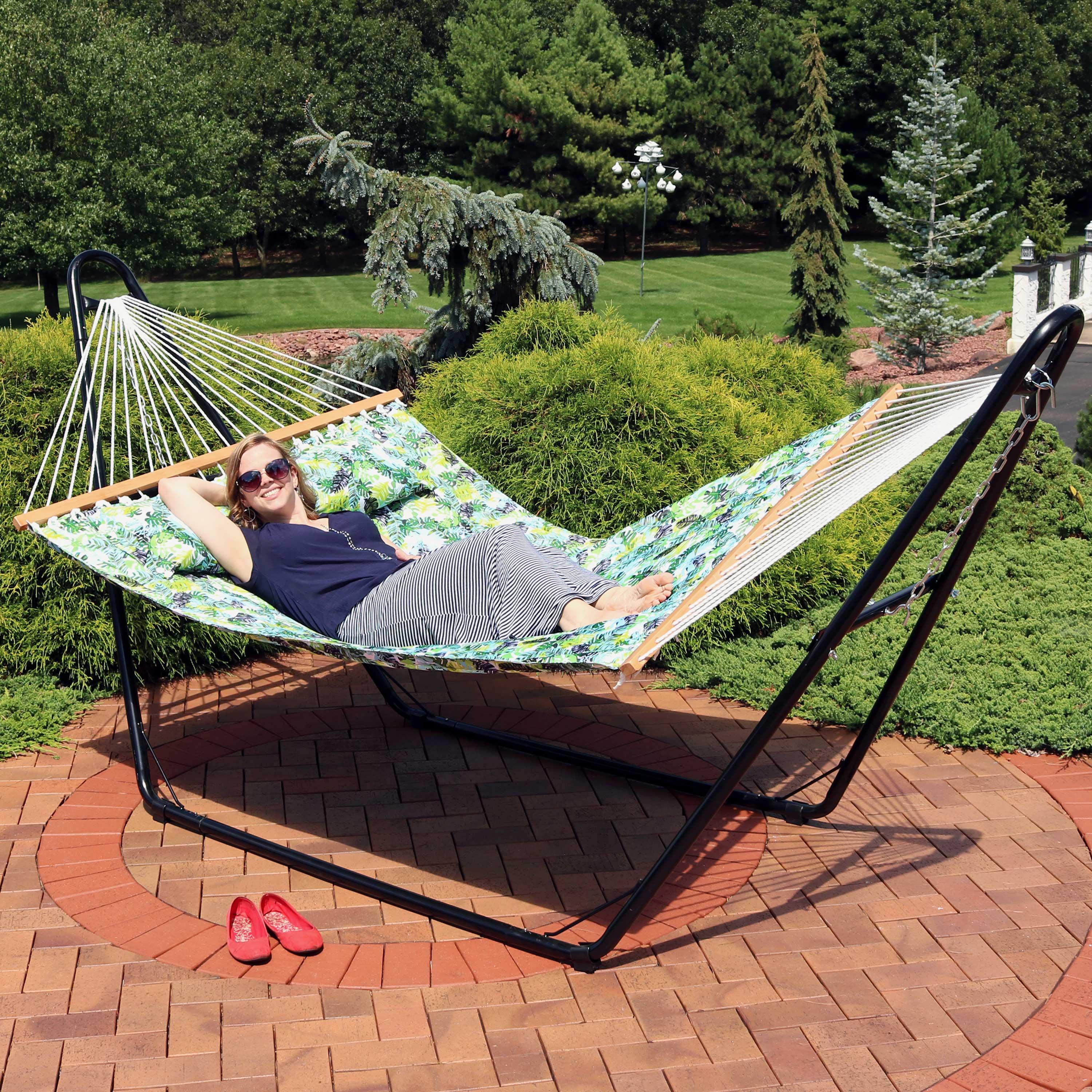 Sunnydaze 2-Person Quilted Printed Fabric Spreader Bar Hammock/Pillow with S Hooks and Hanging Chains - 450 lb Weight Capacity - Tropical Greenery