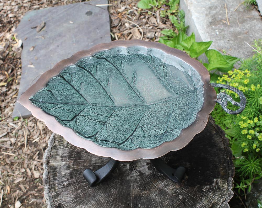 Aspen Leaf Birdbath with Tripod Stand