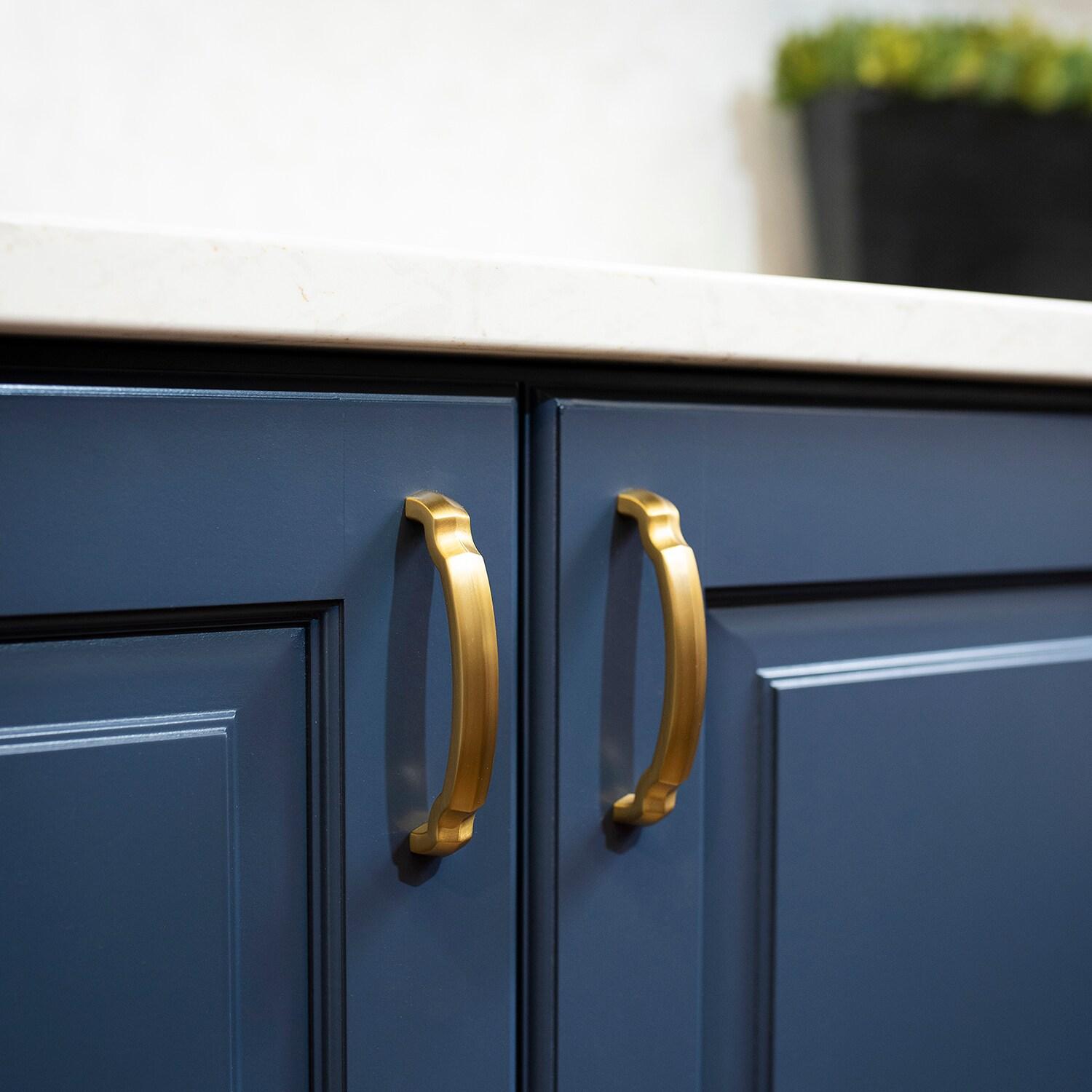 Hickory Hardware Veranda Kitchen Cabinet Handles, Solid Core Drawer Pulls for Cabinet Doors (Set of 10)