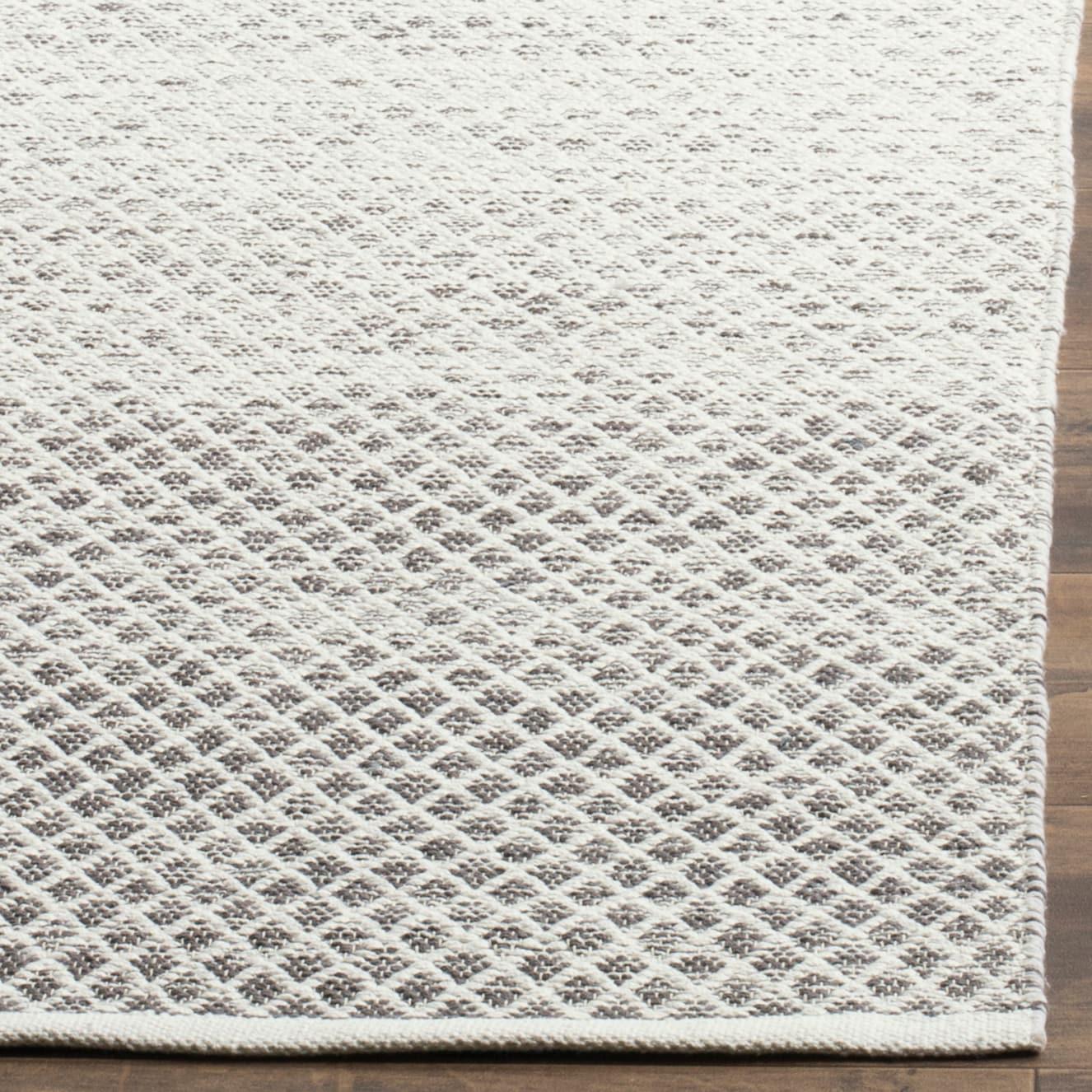 Montauk MTK601 Hand Woven Indoor Area Rug - Light Grey/Ivory - 5'x8' - Safavieh