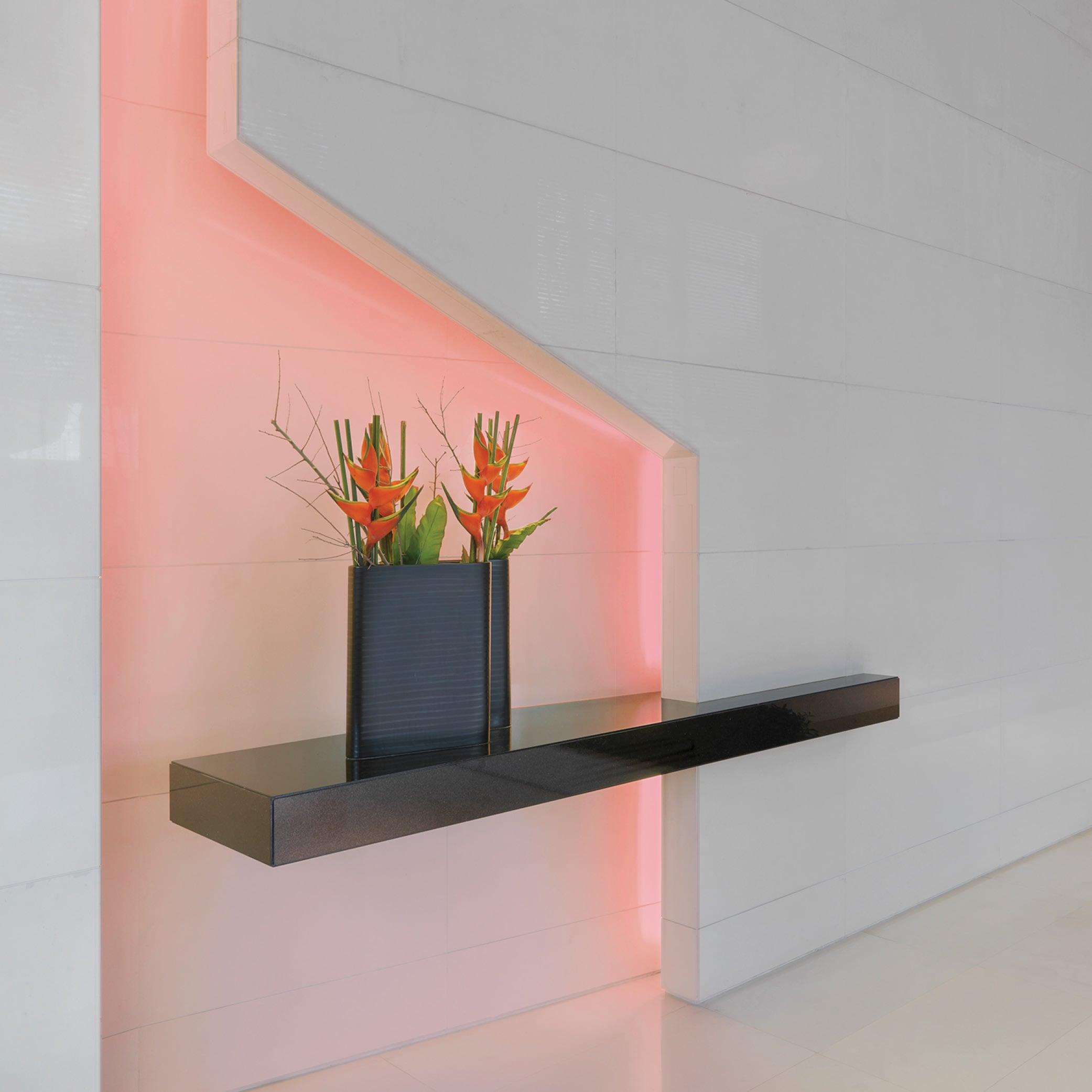 RibbonFlex Home, 24V, RGB, 30LEDs/M, IP20, 2.5M Undercabinet Strip Light