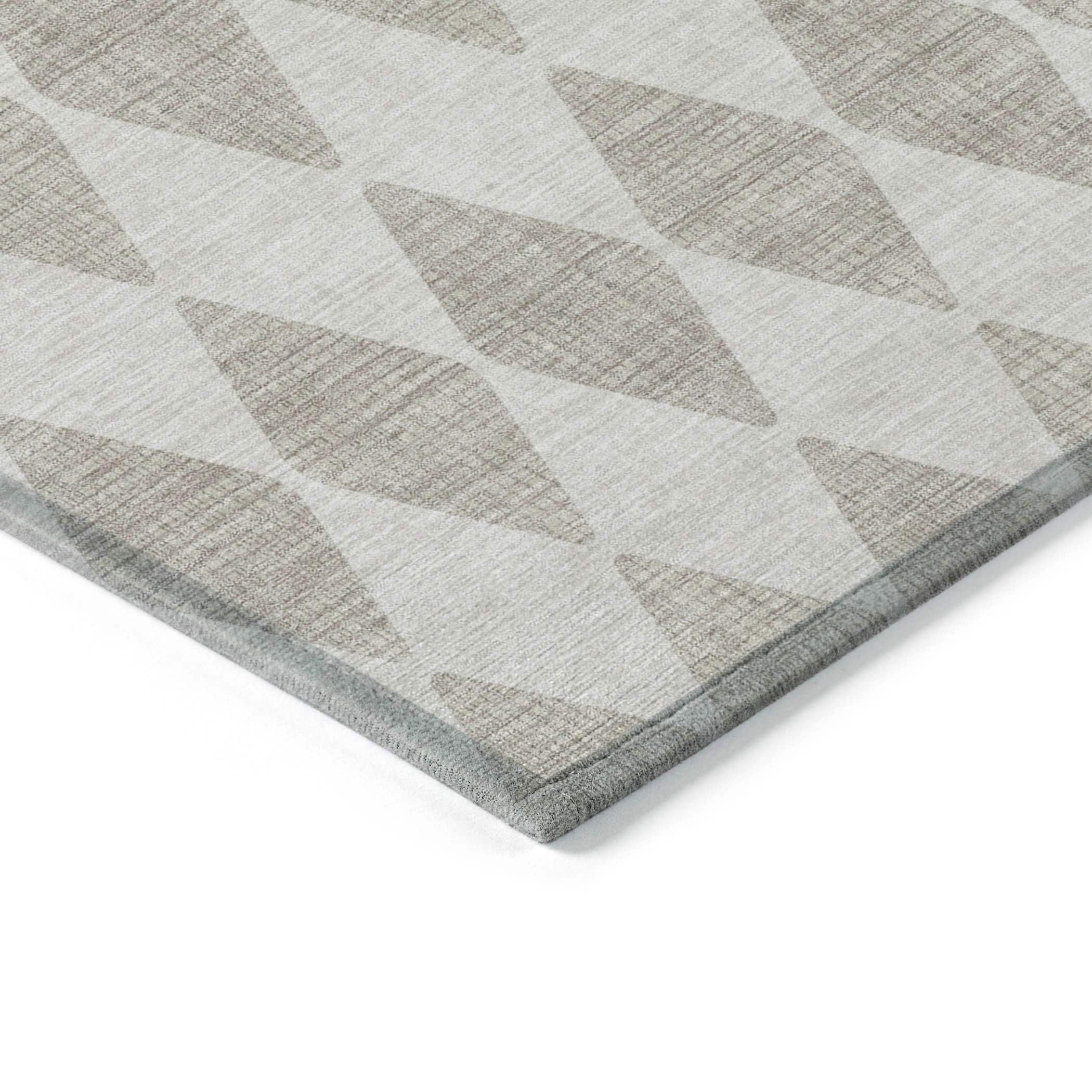 Addison Rugs Chantille Indoor/Outdoor Transitional Diamonds Beige Washable Rectangle Rug, 1'8" x 2'6"