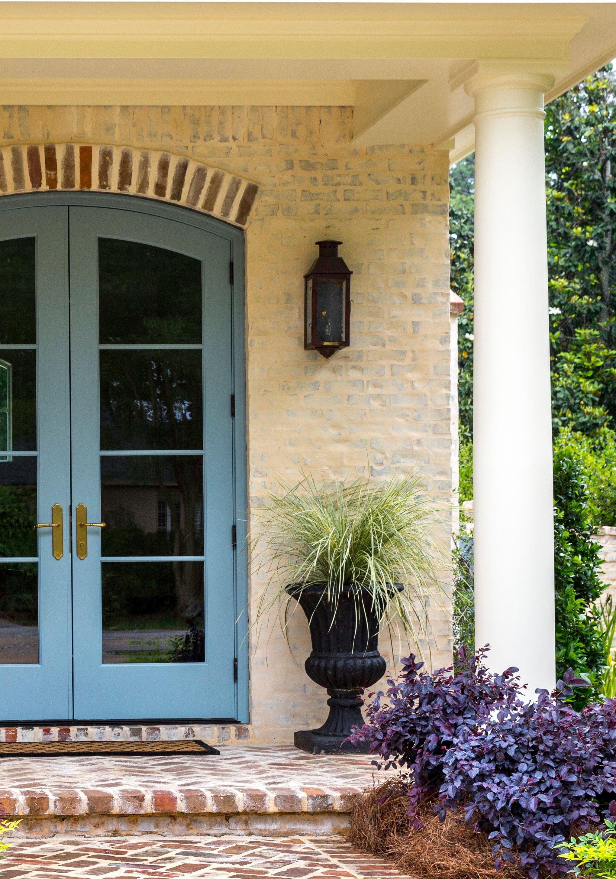 Southern Living Platinum Beauty Lomandra 'Mat Rush' Live Shrub in 2.5-Quart Grower Pot