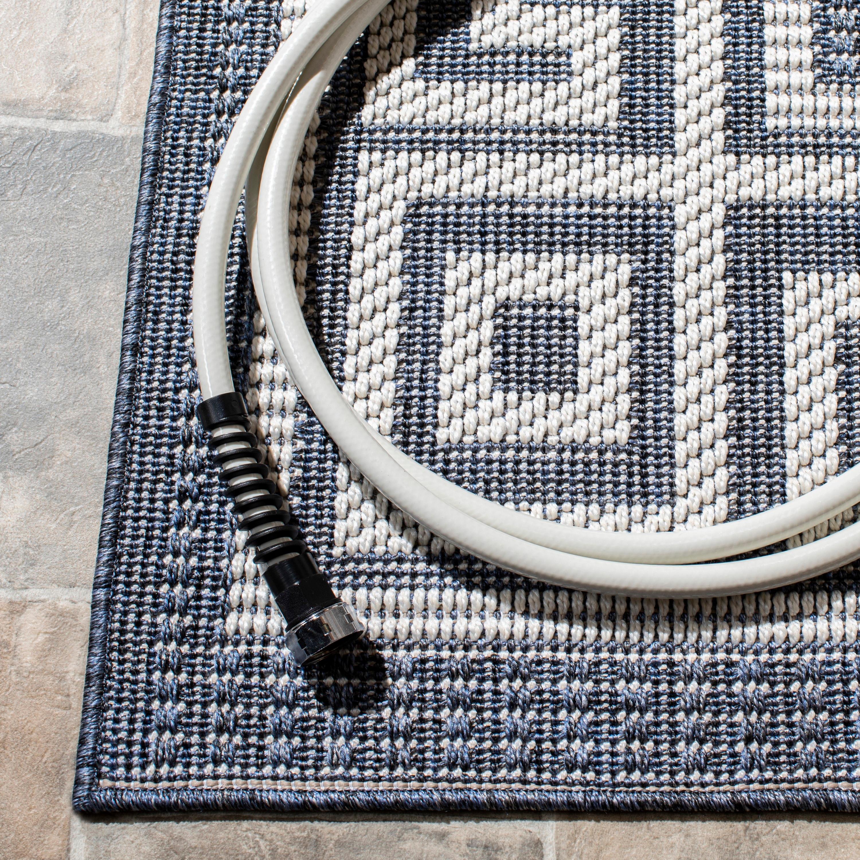 SAFAVIEH Bermuda Isidora Geometric Machine Washable Indoor/Outdoor Area Rug, Dark Blue/Ivory, 8' x 10'