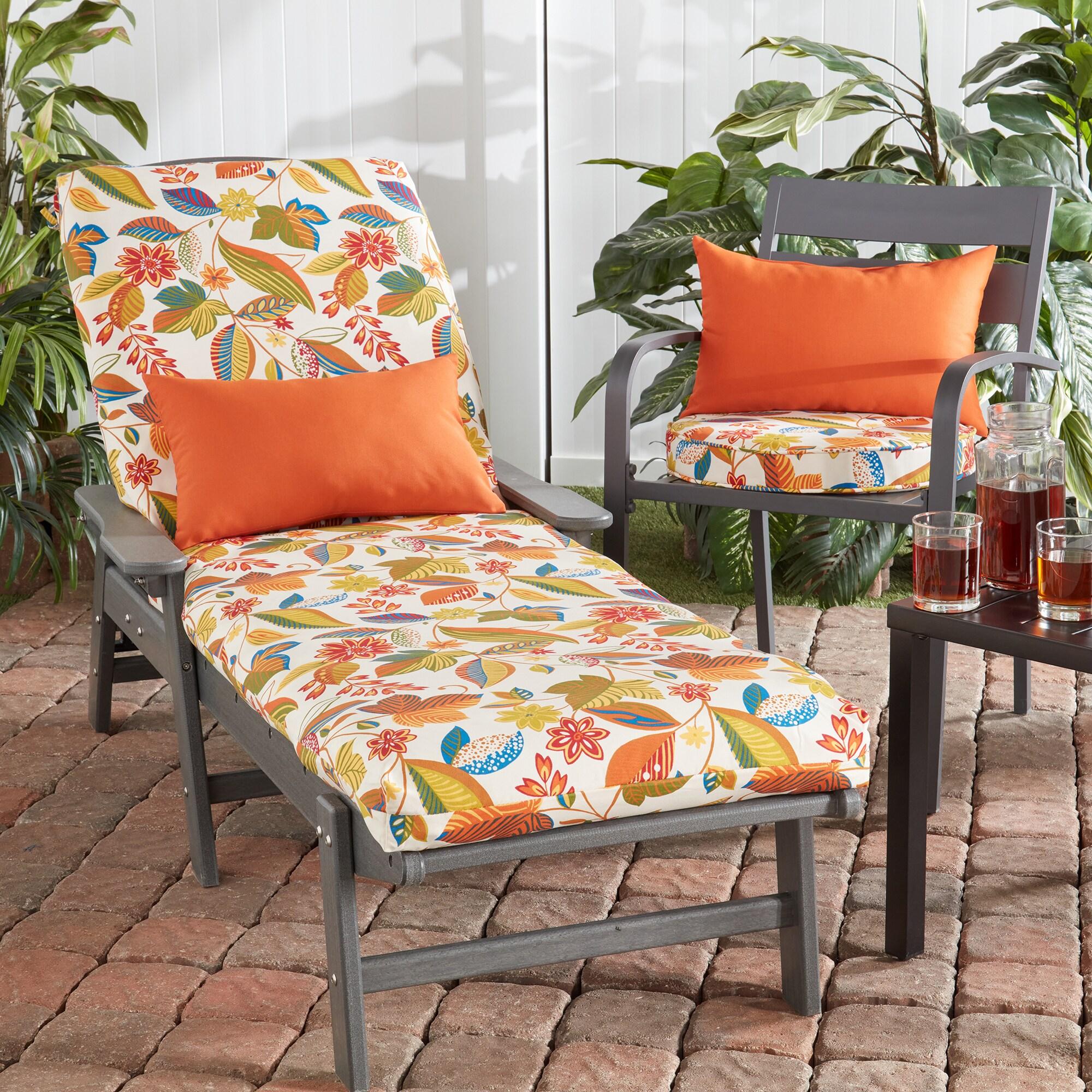 Greendale Home Fashions 18" x 18" Esprit Floral Round Outdoor Chair Pad (Set of 2)