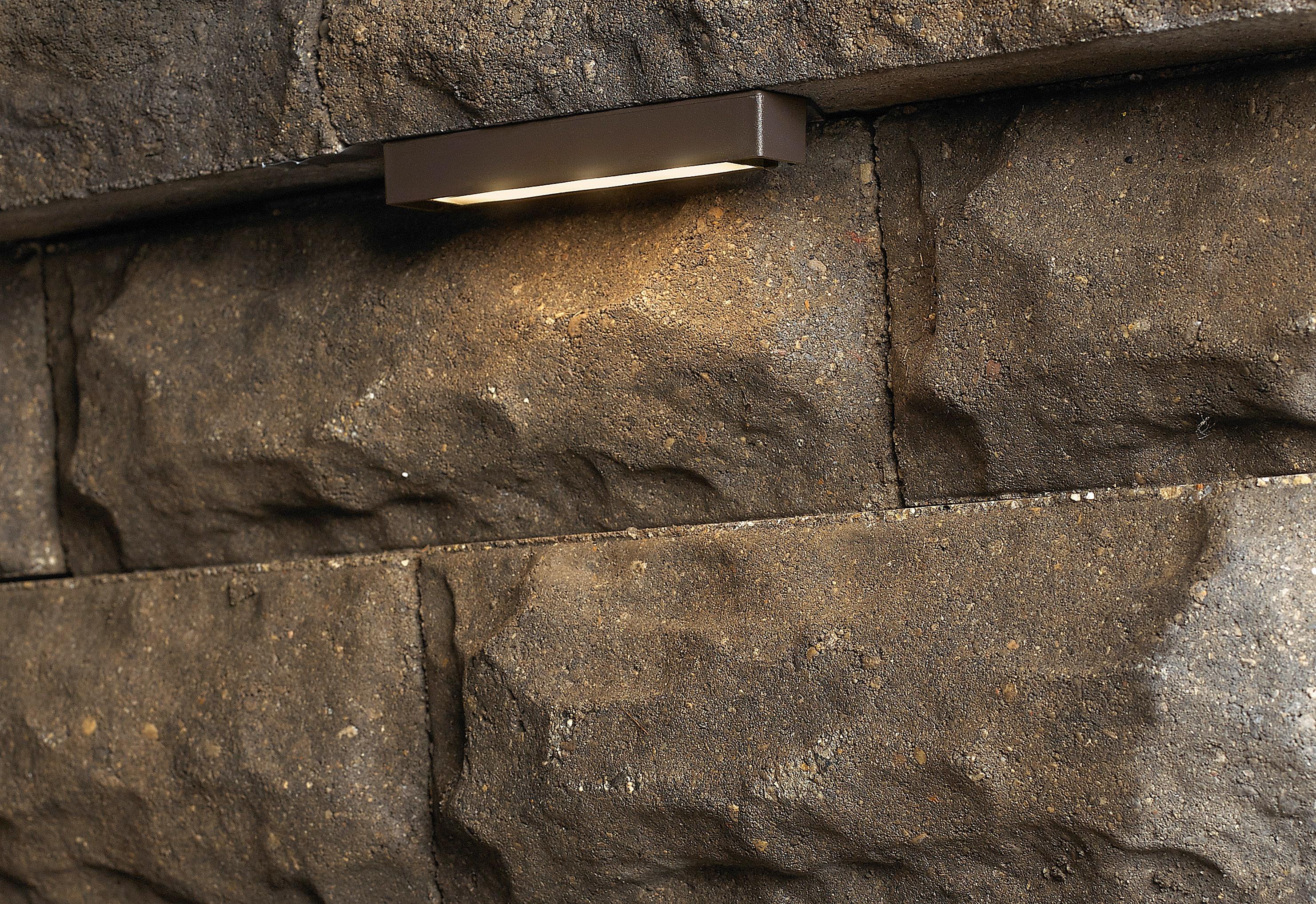 Hinkley Nuvi  Low Voltage Hardwired Deck Light