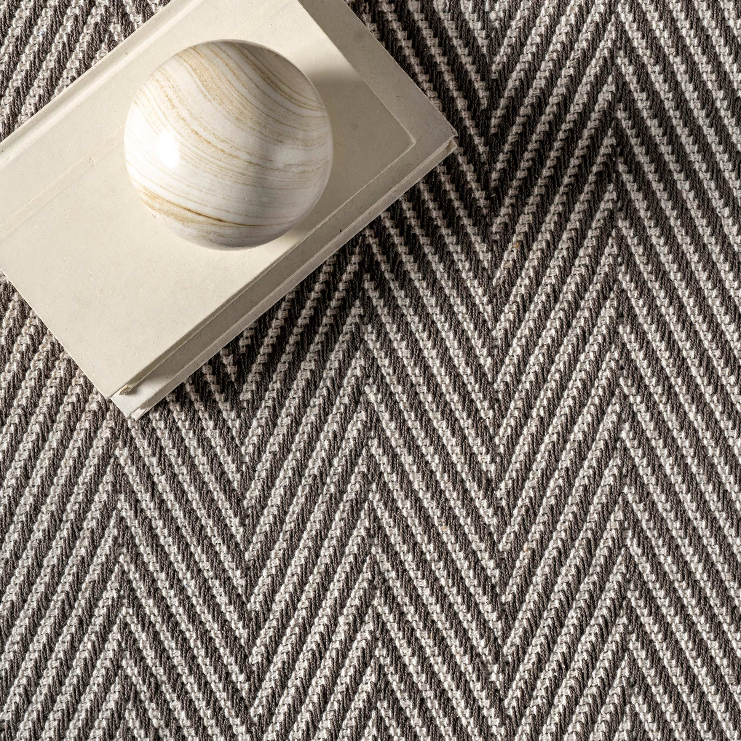 Gray and White Striped Cotton 6' x 9' Handmade Rug