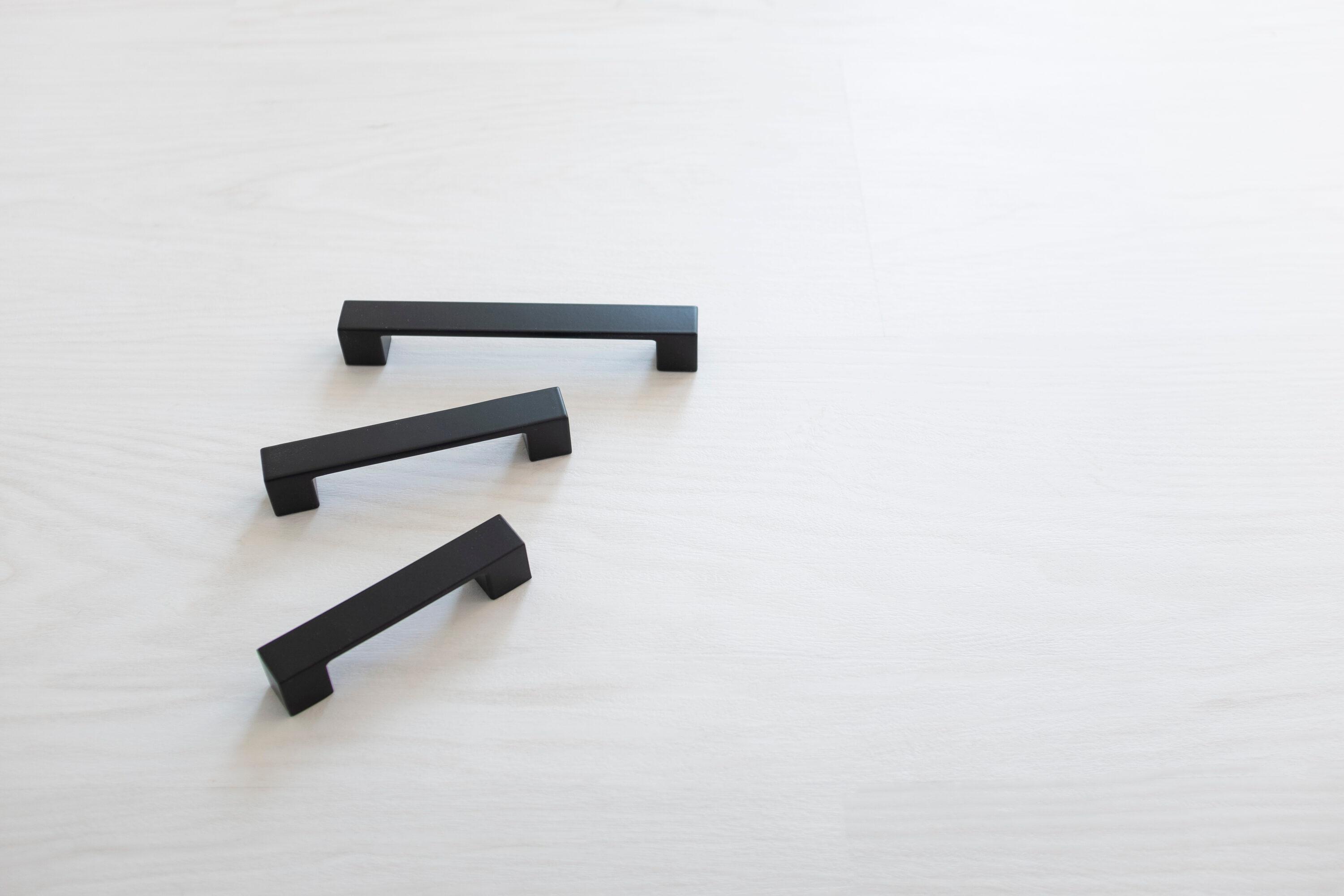 Heritage Designs Kitchen Cabinet Handles, 5 1/16" Drawer Pulls for Cabinet Doors, Dresser Drawers