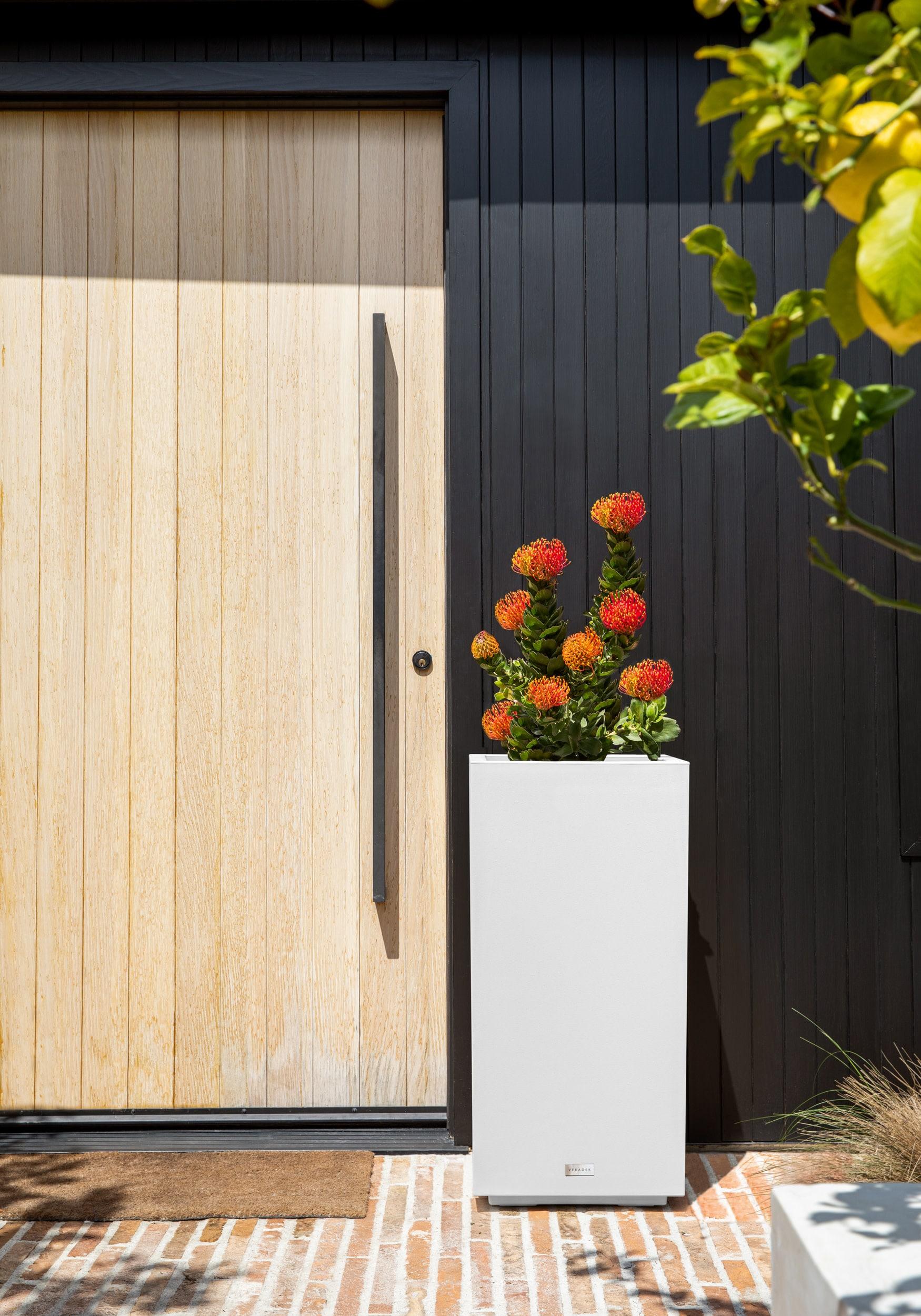Veradek Block Series Pedestal Planter