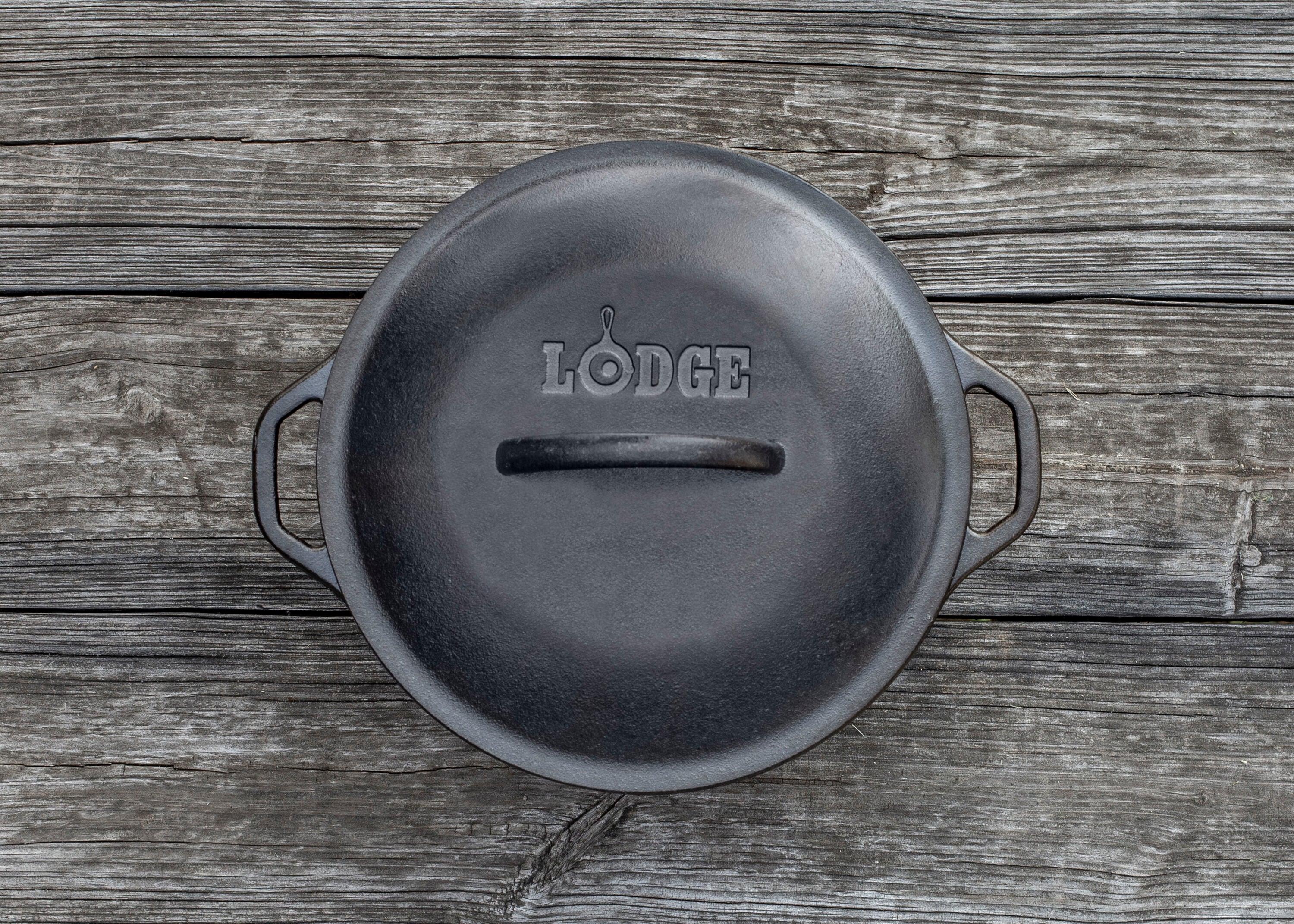 Lodge ® Cast Iron 5qt. Dutch Oven