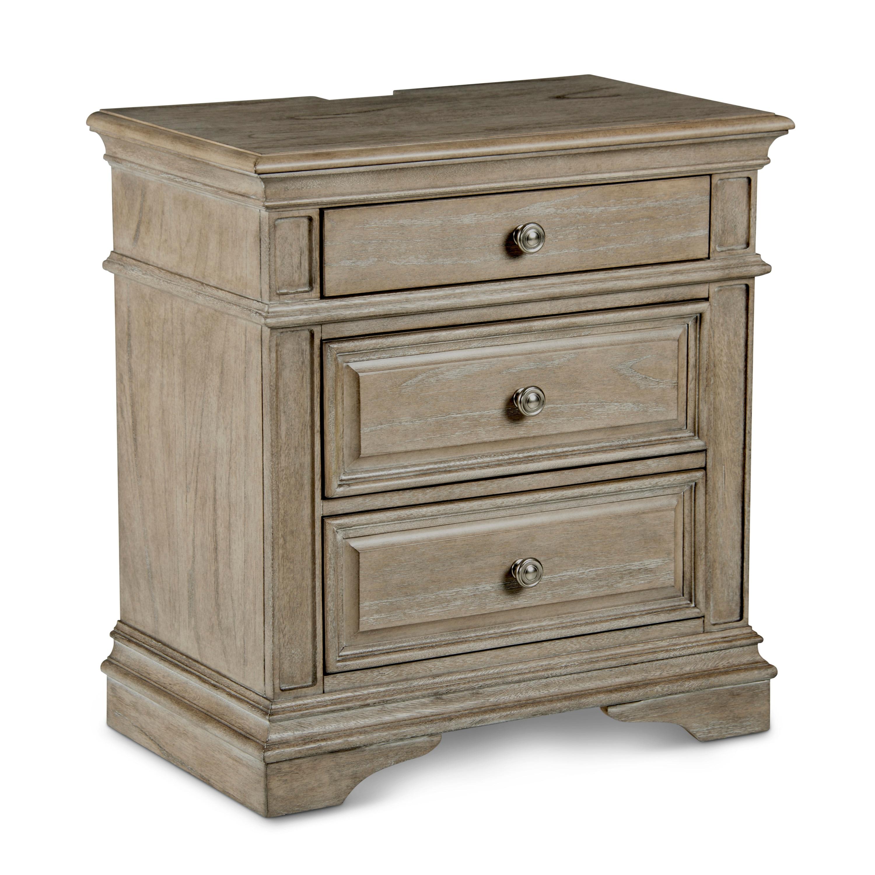 Highland Park Driftwood Gray Wood 3-drawer Nightstand