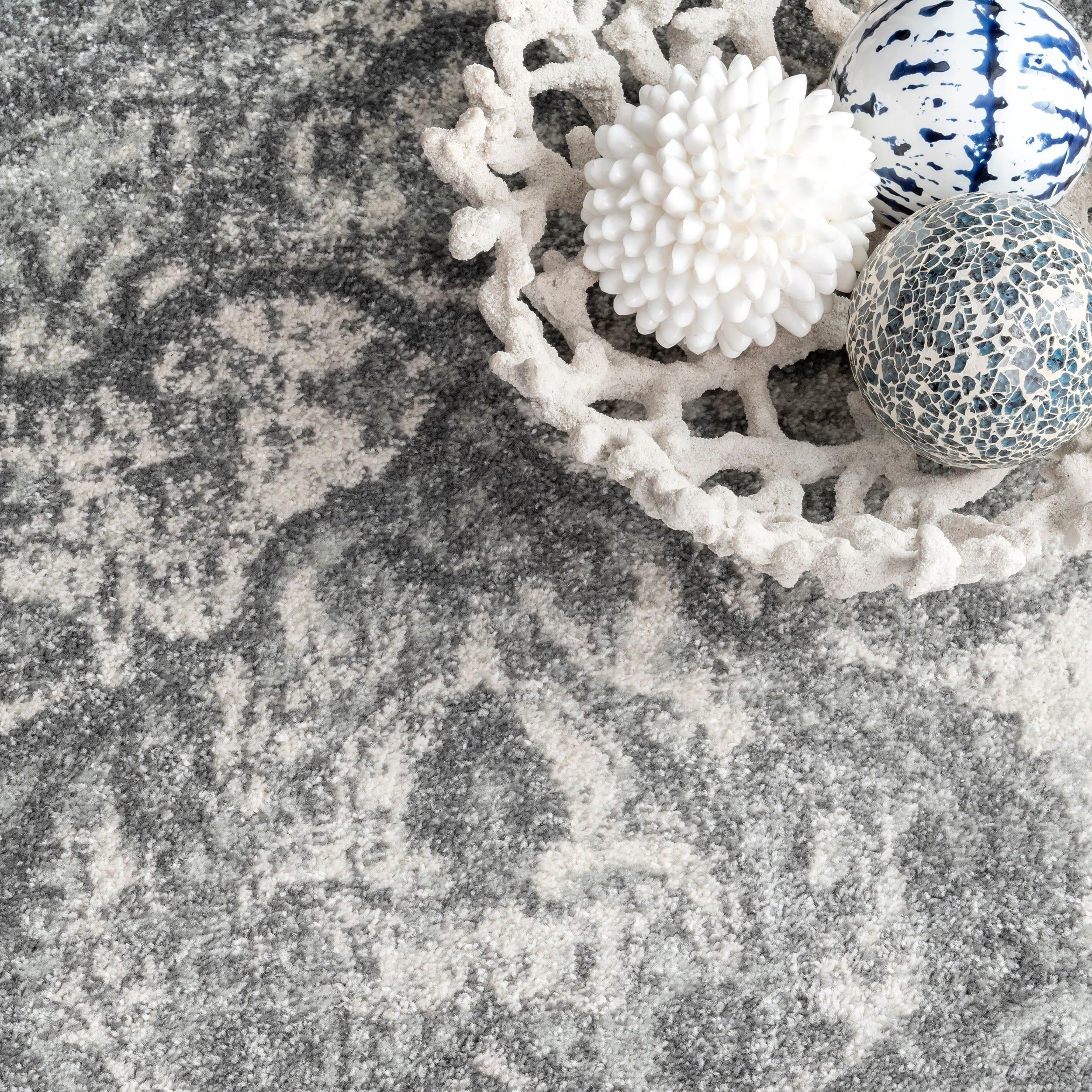 Nuloom Maranda Oriental/Persian 5x7 Indoor Area Rug for Living Room Bedroom Dining Room Kitchen, Dark Grey/Ivory