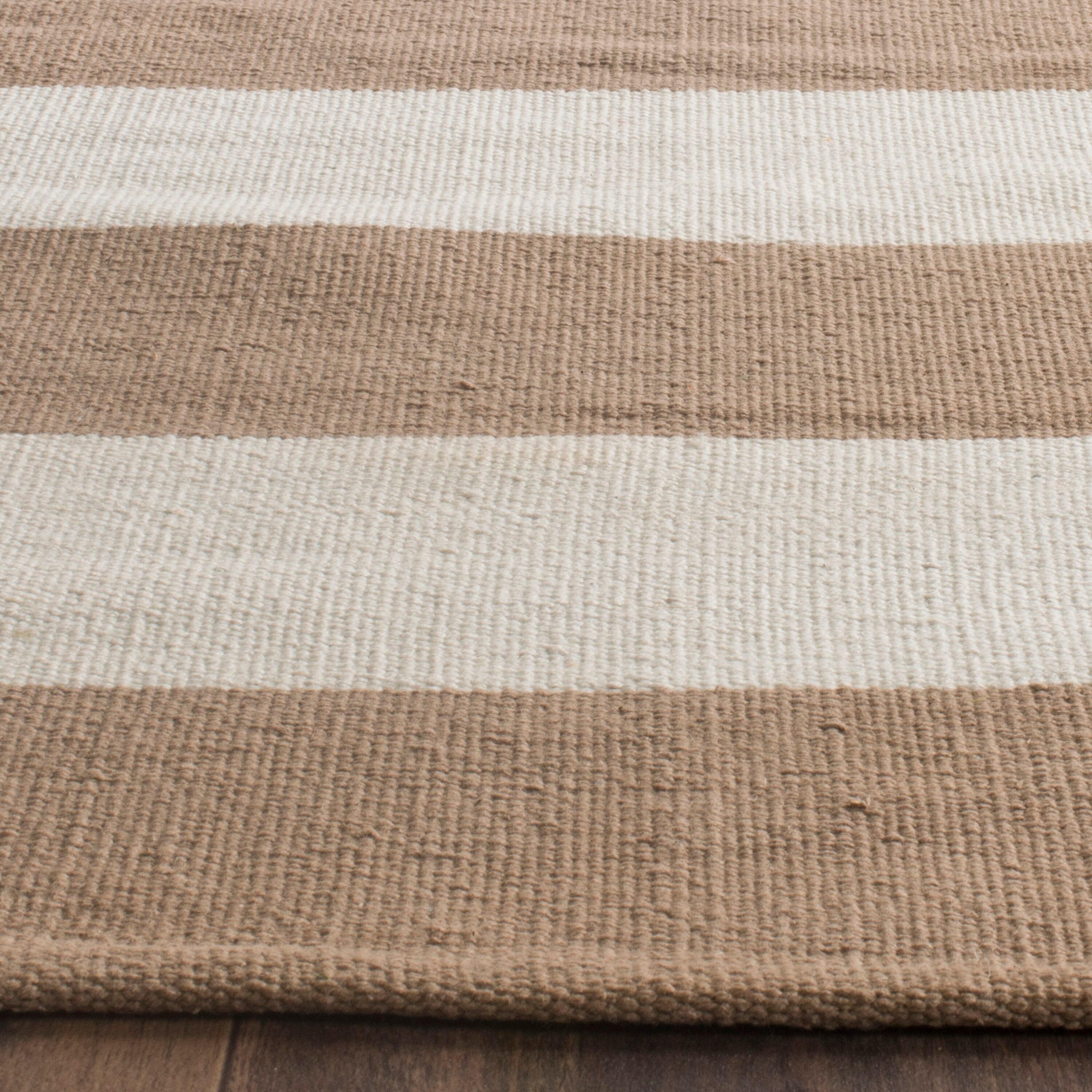 Montauk MTK712 Hand Woven Indoor Runner Rug - Sand/Ivory - 2'3"x7' - Safavieh