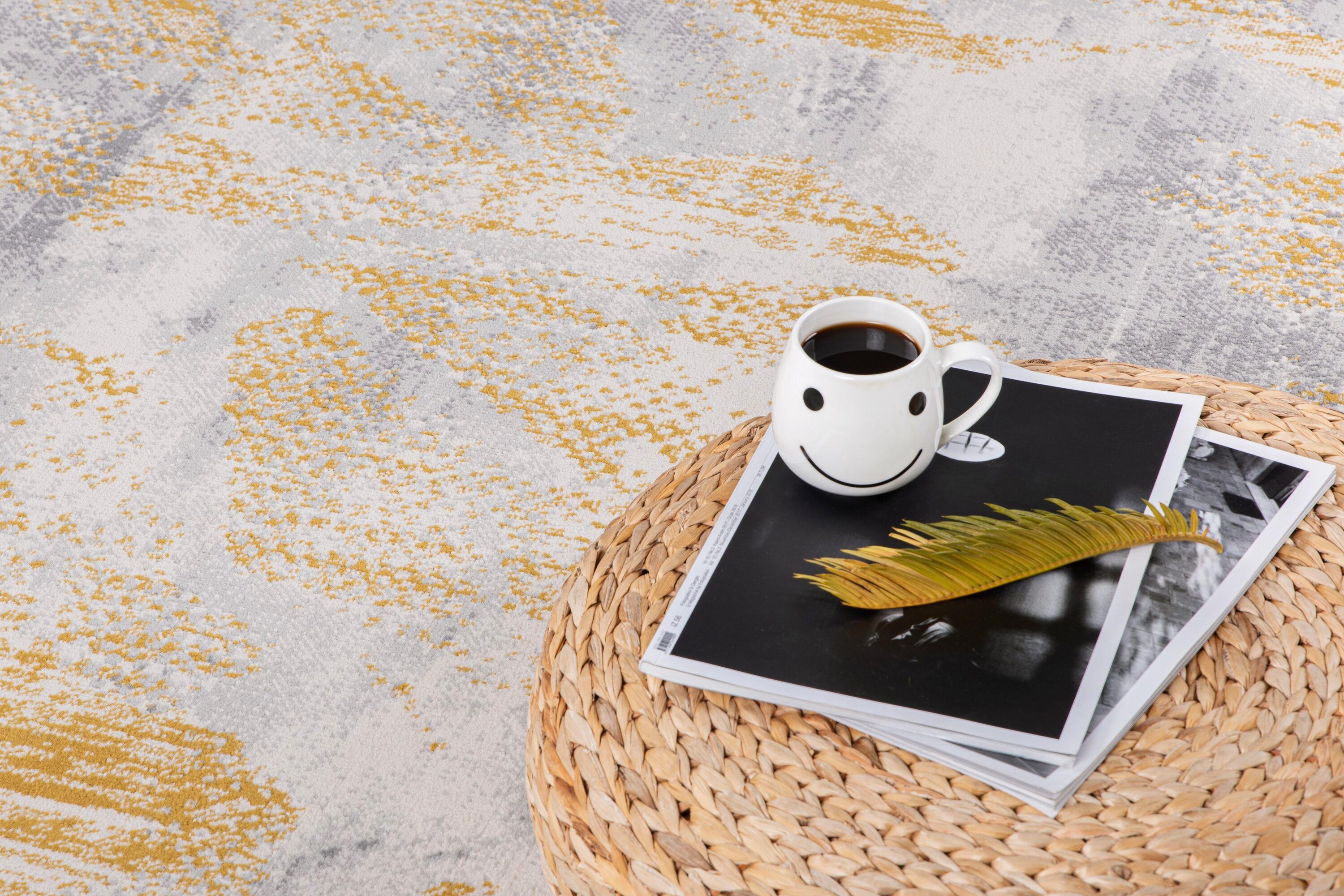 Lela Collection Abstract Polyester Rug 7'6" x 10'6" - Gray/Gold