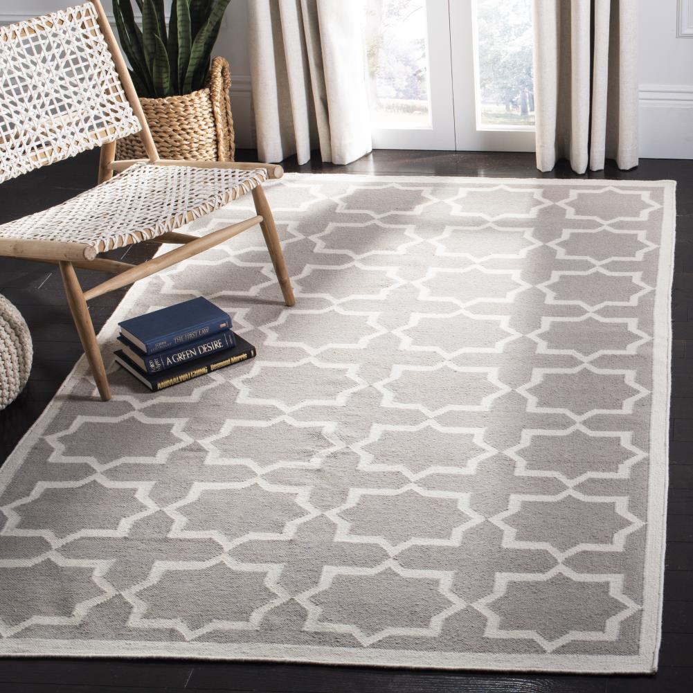 Safavieh Dhurries Neva 5 x 8 (ft) Wool Gray/Ivory Rectangular Indoor Geometric Coastal Area rug