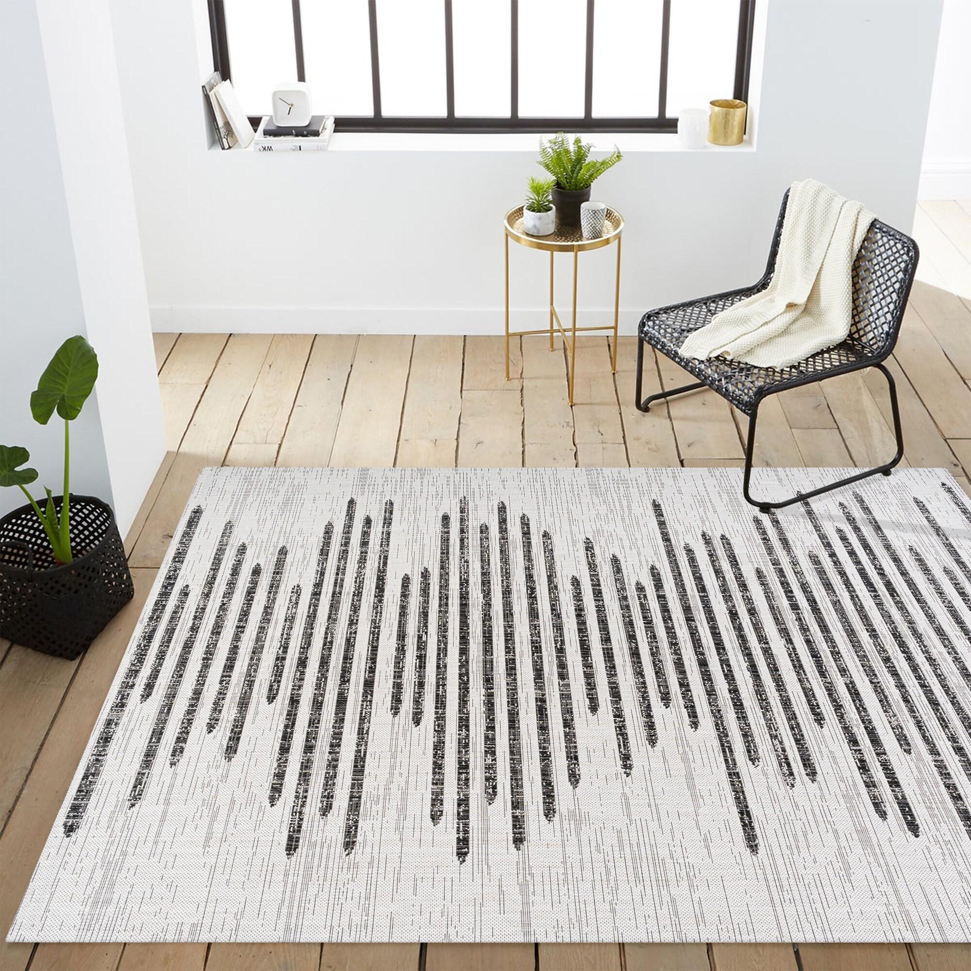 4'x6' Zolak Berber Stripe Geometric Indoor/Outdoor Area Rug, Ivory/Black - JONATHAN Y