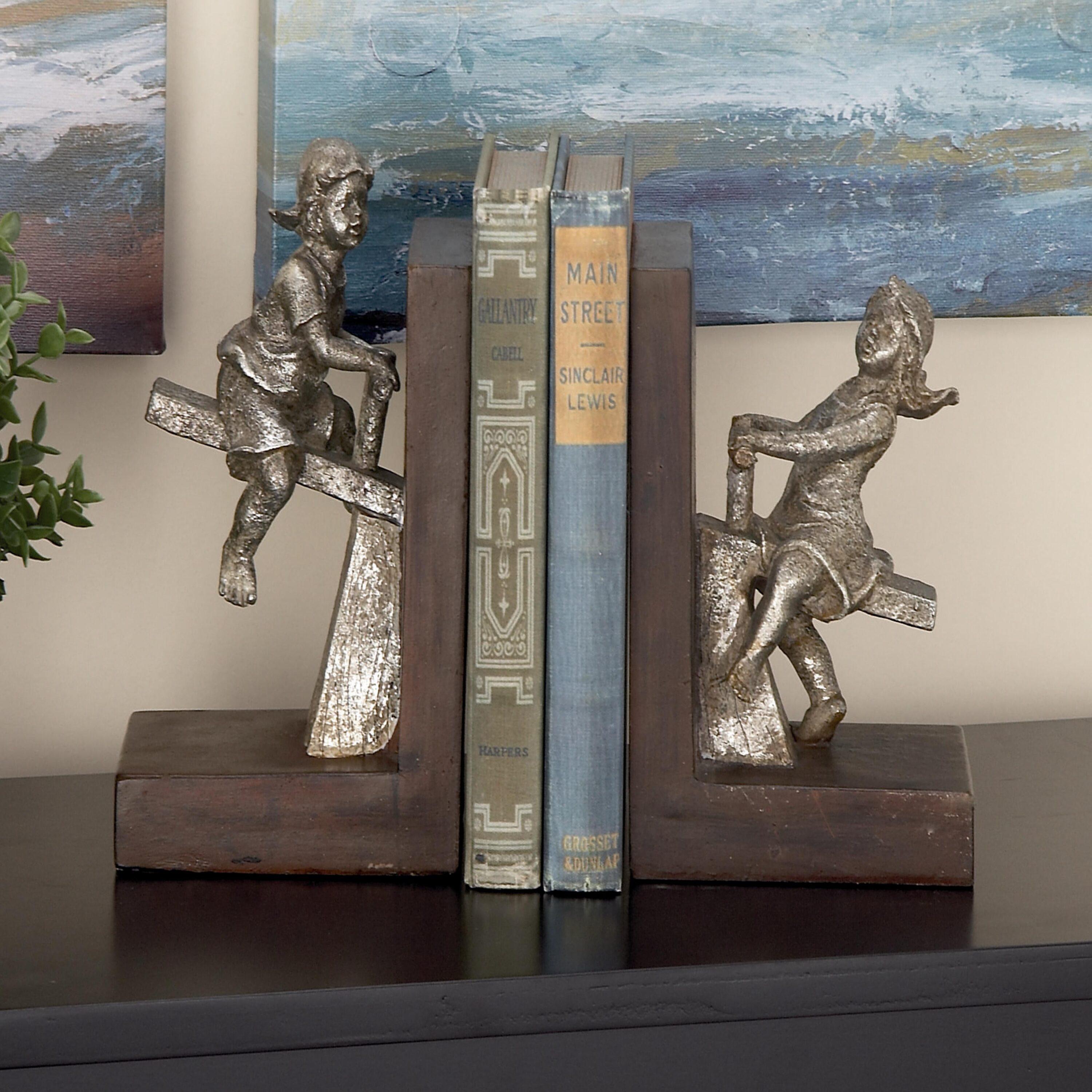 DecMode 4" People Brown Polystone Bookends with Swing Set (Set of 2)