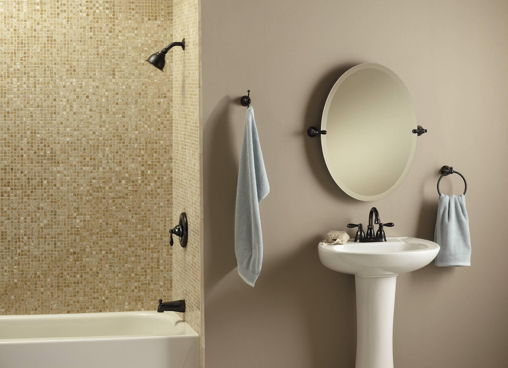 Moen Caldwell Chrome 4-in centerset 2-Handle WaterSense Bathroom Sink Faucet with Drain