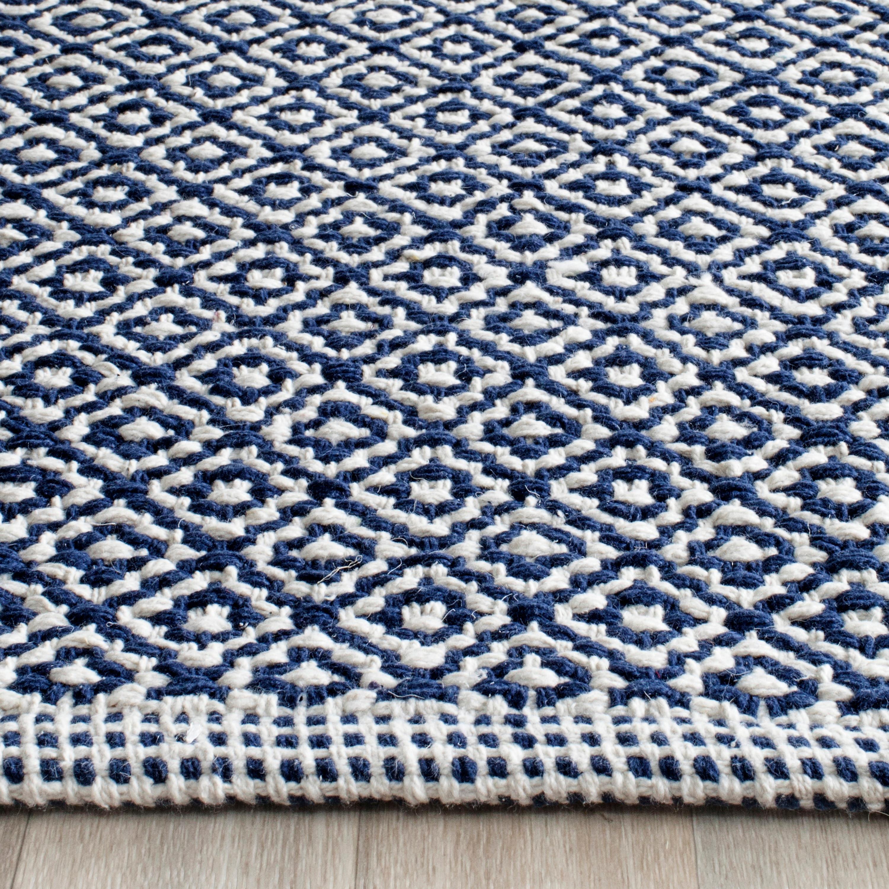 Montauk MTK717 Hand Woven Runner Rug - Ivory/Navy - 2'3"x7' - Safavieh.