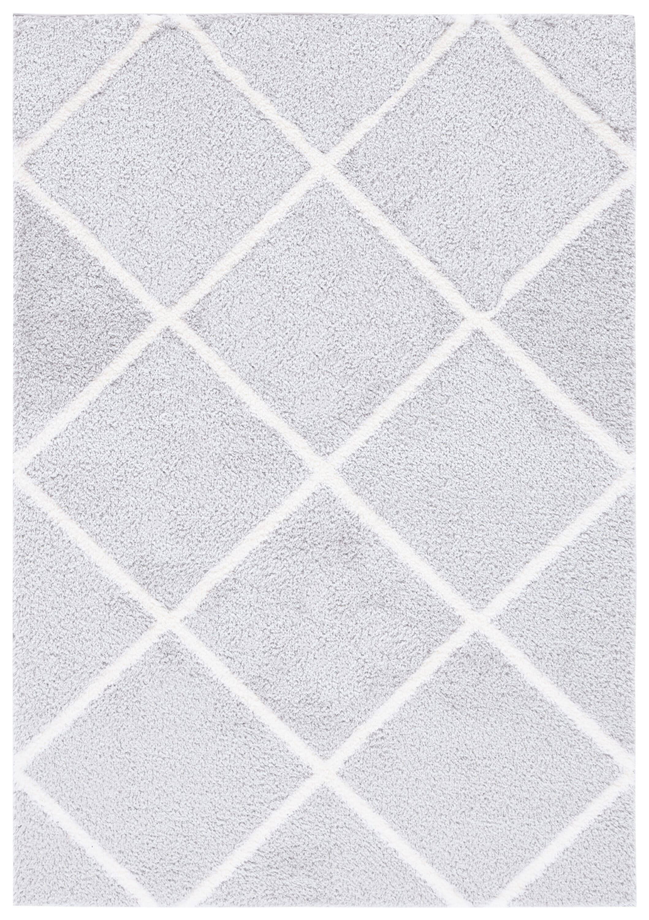 Tahoe Shag THO676 Power Loomed Area Rug - Light Grey/White - 5'x7' - Safavieh.