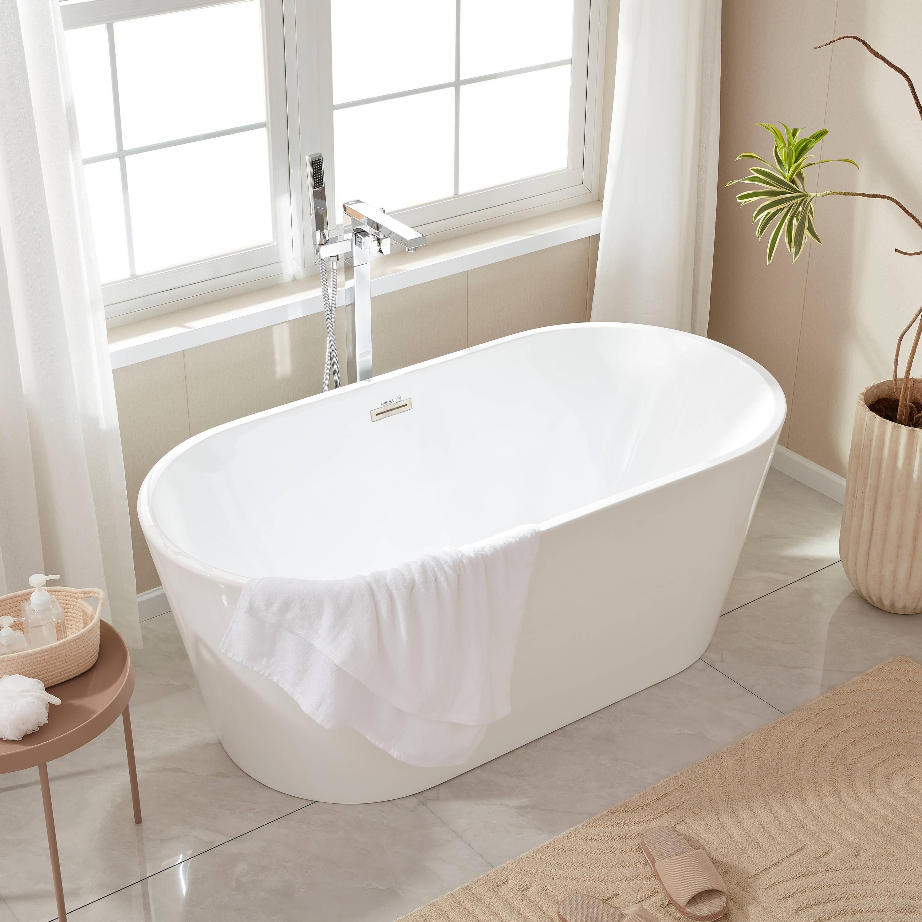 Freestanding Soaking Acrylic Bathtub