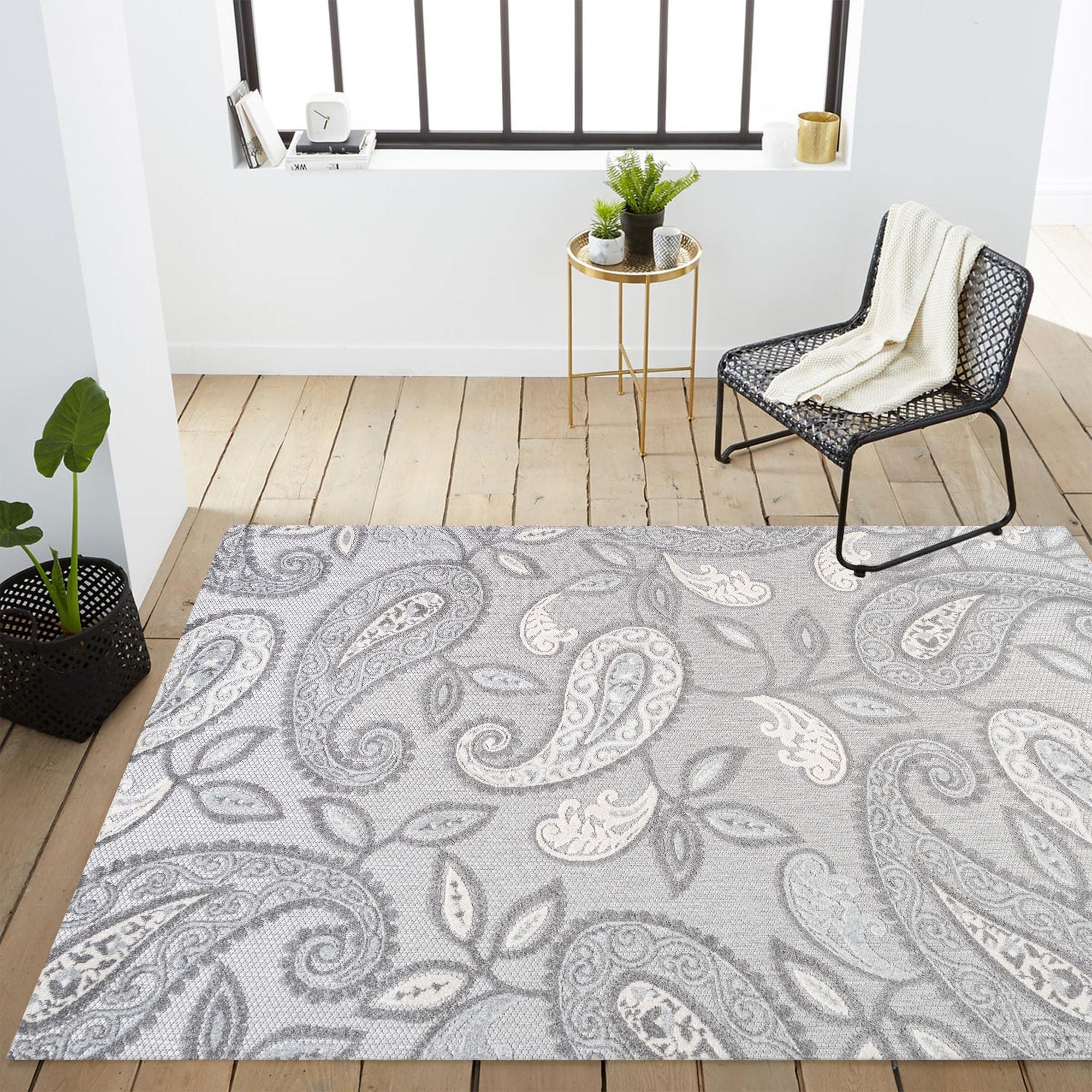 4'x6' Julien Paisley High-Low Indoor/Outdoor Area Rug, Light Gray - JONATHAN Y