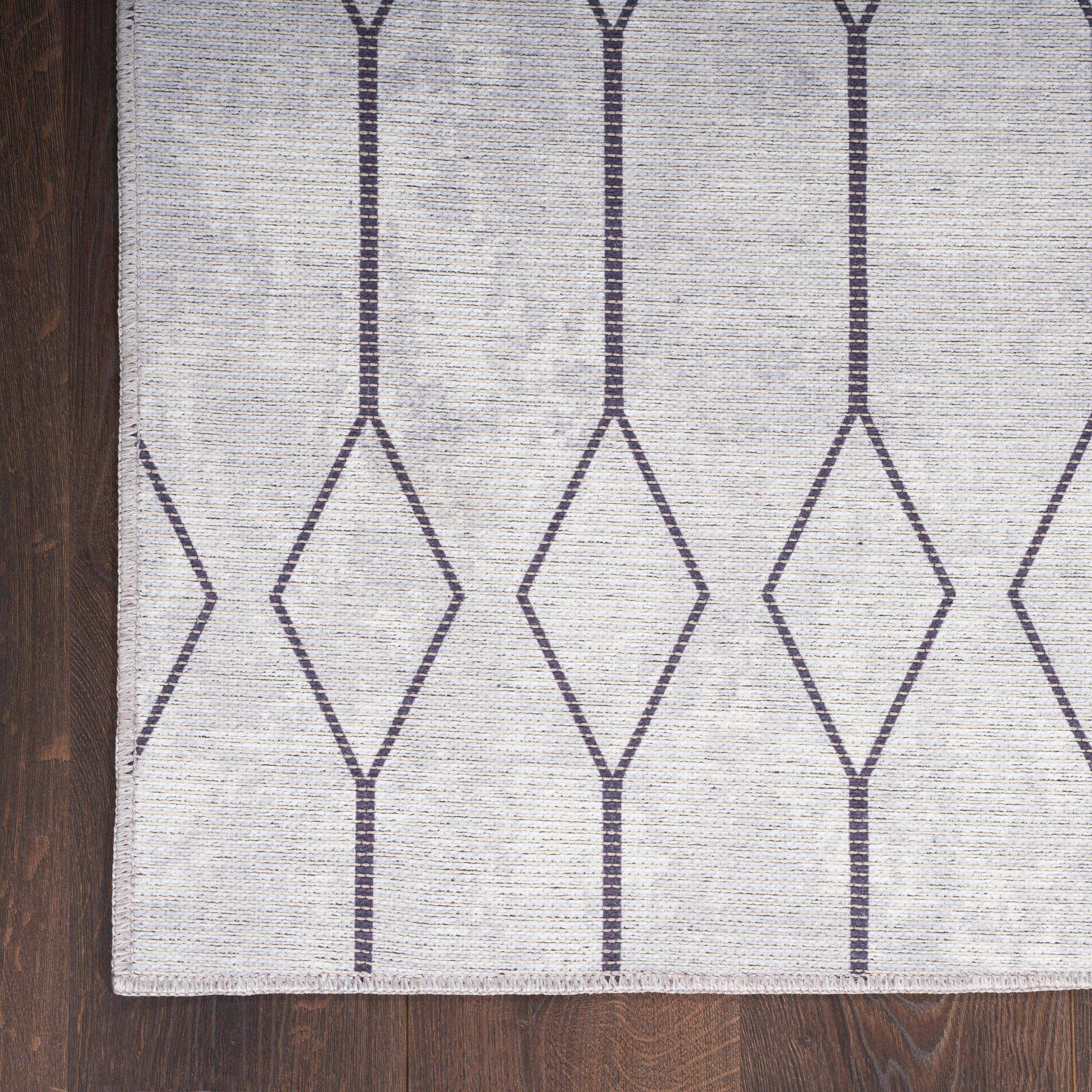 Pymble Geometric Machine Washable Area Rug in Ivory/Grey