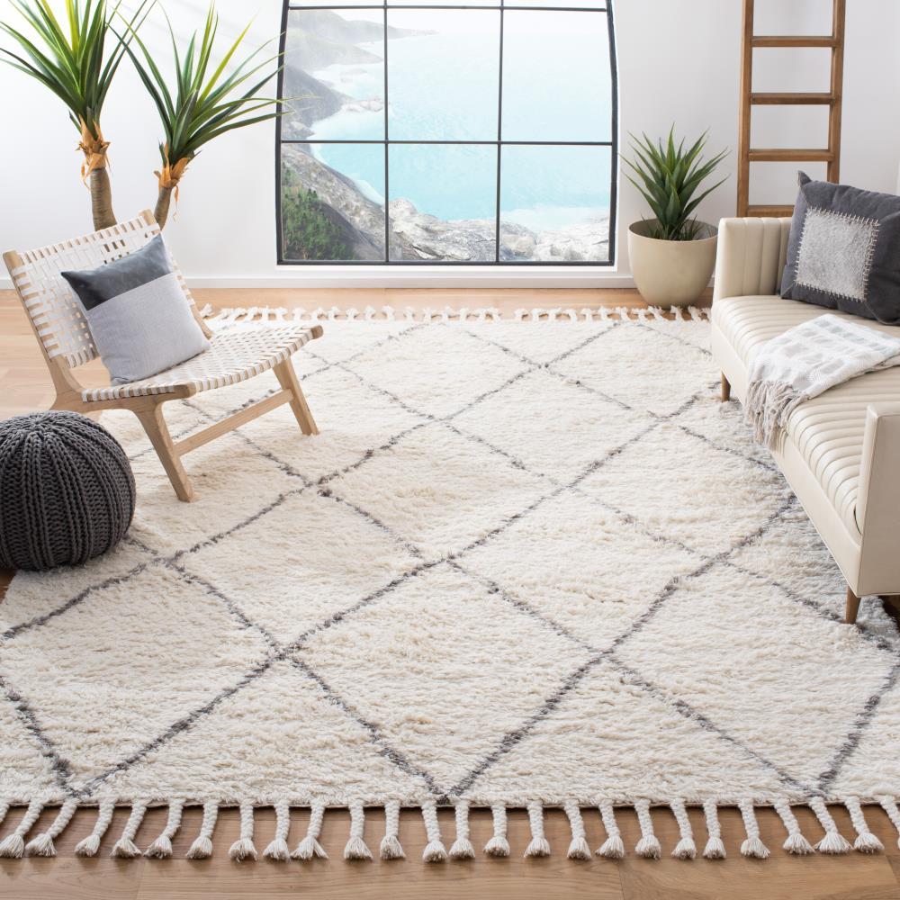 Casablanca CSB951 Hand Tufted Area Rug - Grey/Ivory - 6' X 9' - Safavieh.