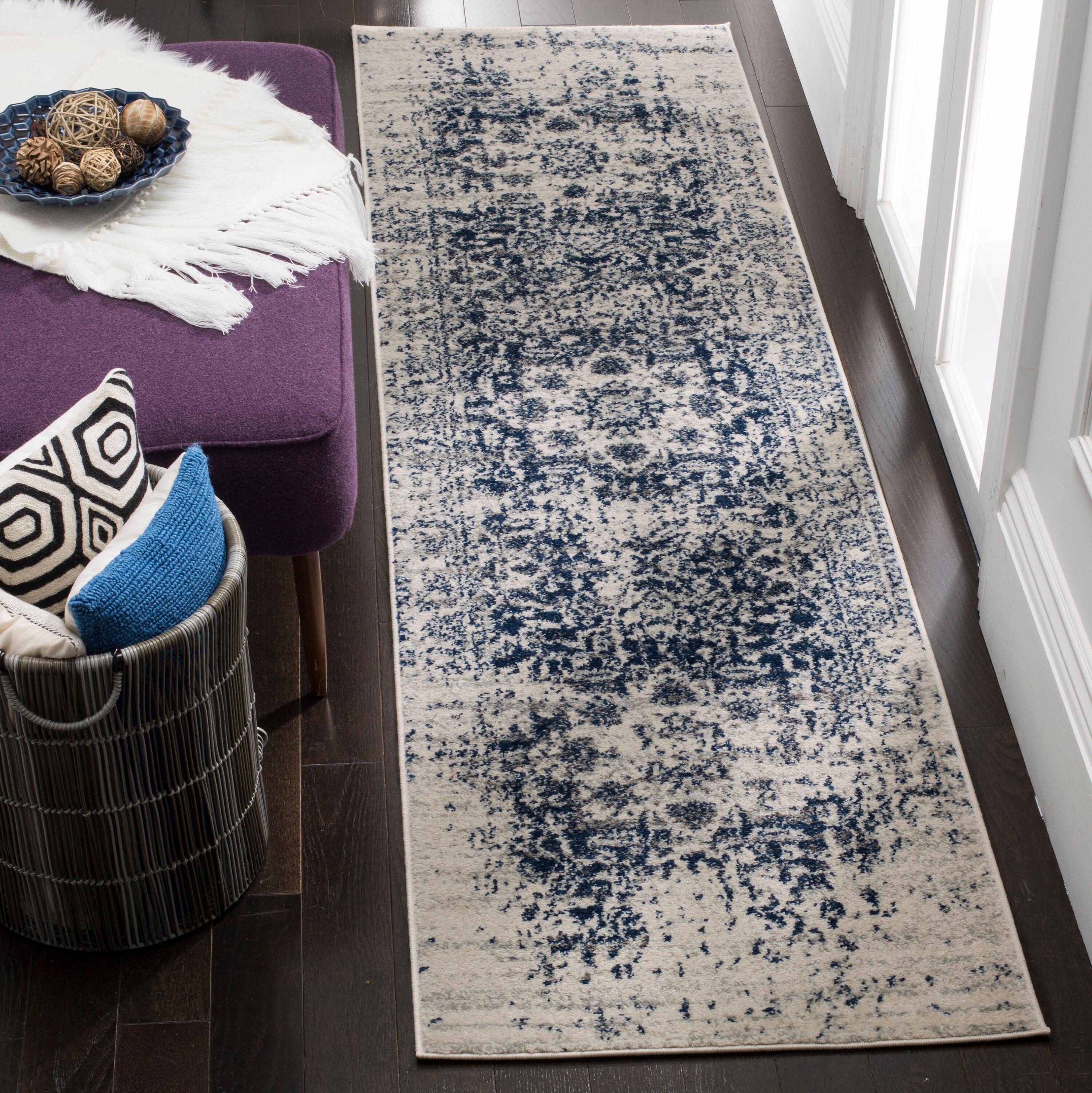 Madison MAD603 Power Loomed Indoor Runner Rug - Cream/Navy - 2'3"x6' - Safavieh