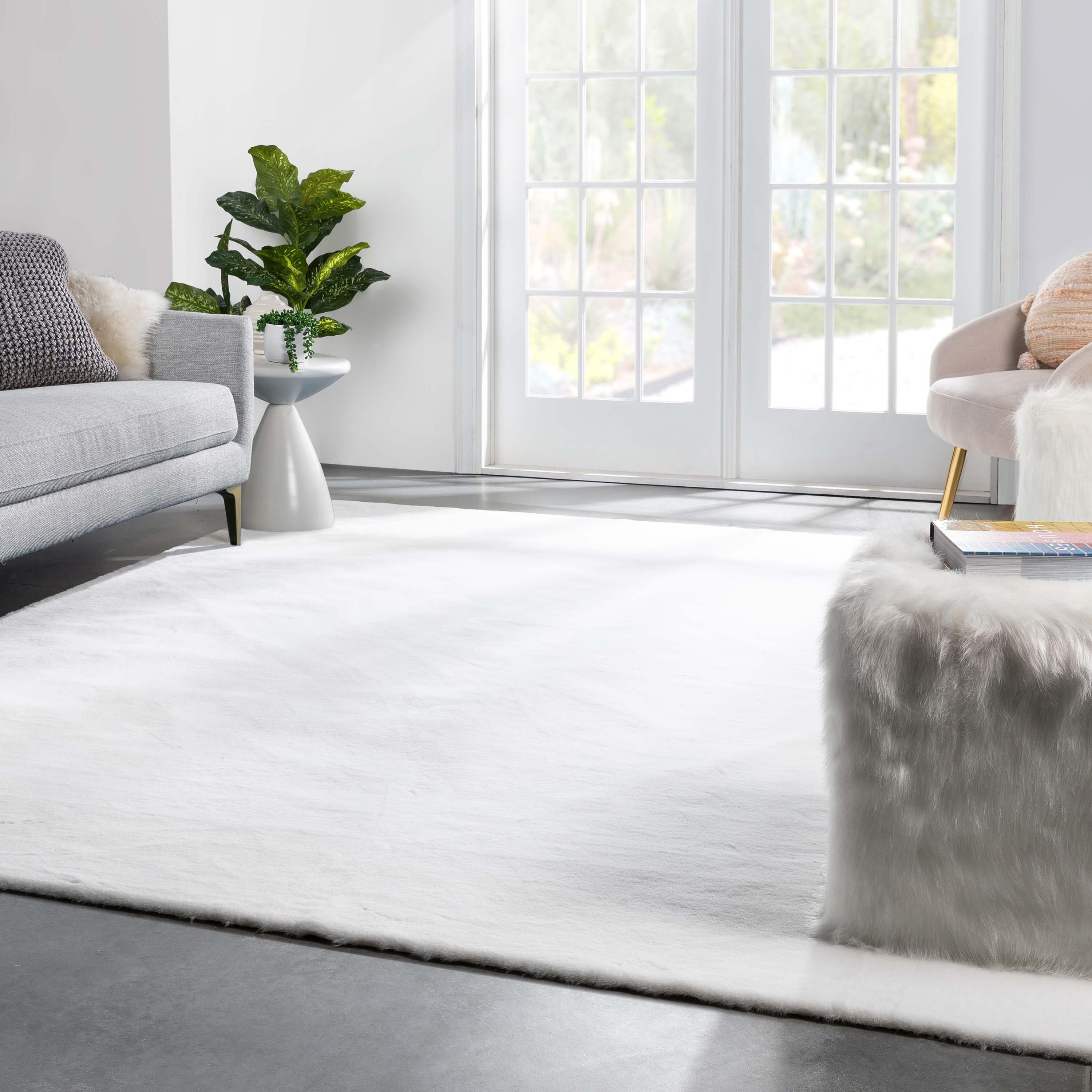 Well Woven | Faux Rabbit Fur Shag White | Super Soft | Area Rug 5x7 (5'2" x 7'3")