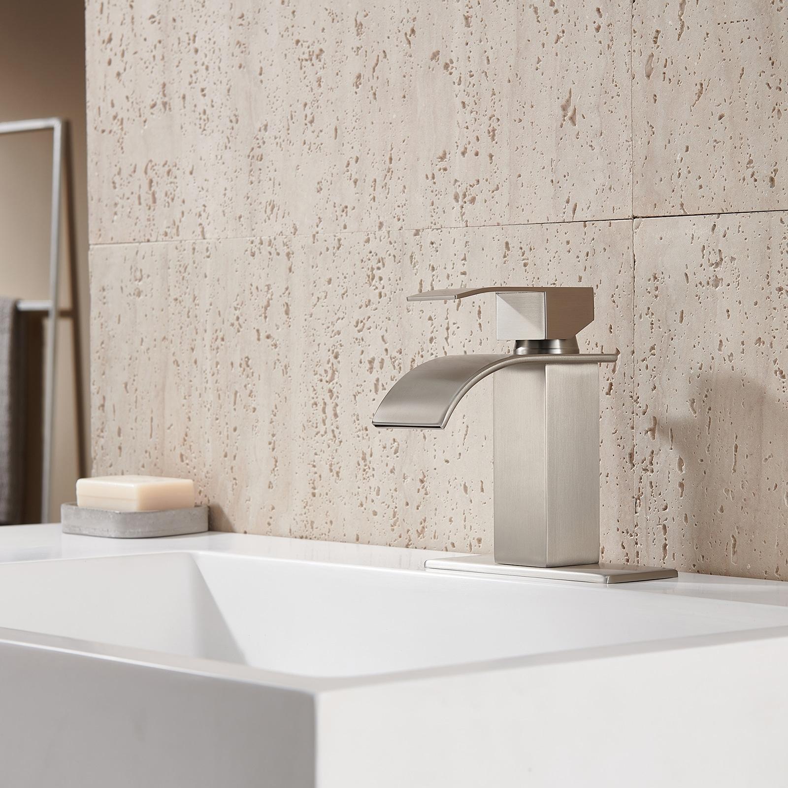 Single-Hole Single-handle Bathroom Faucet