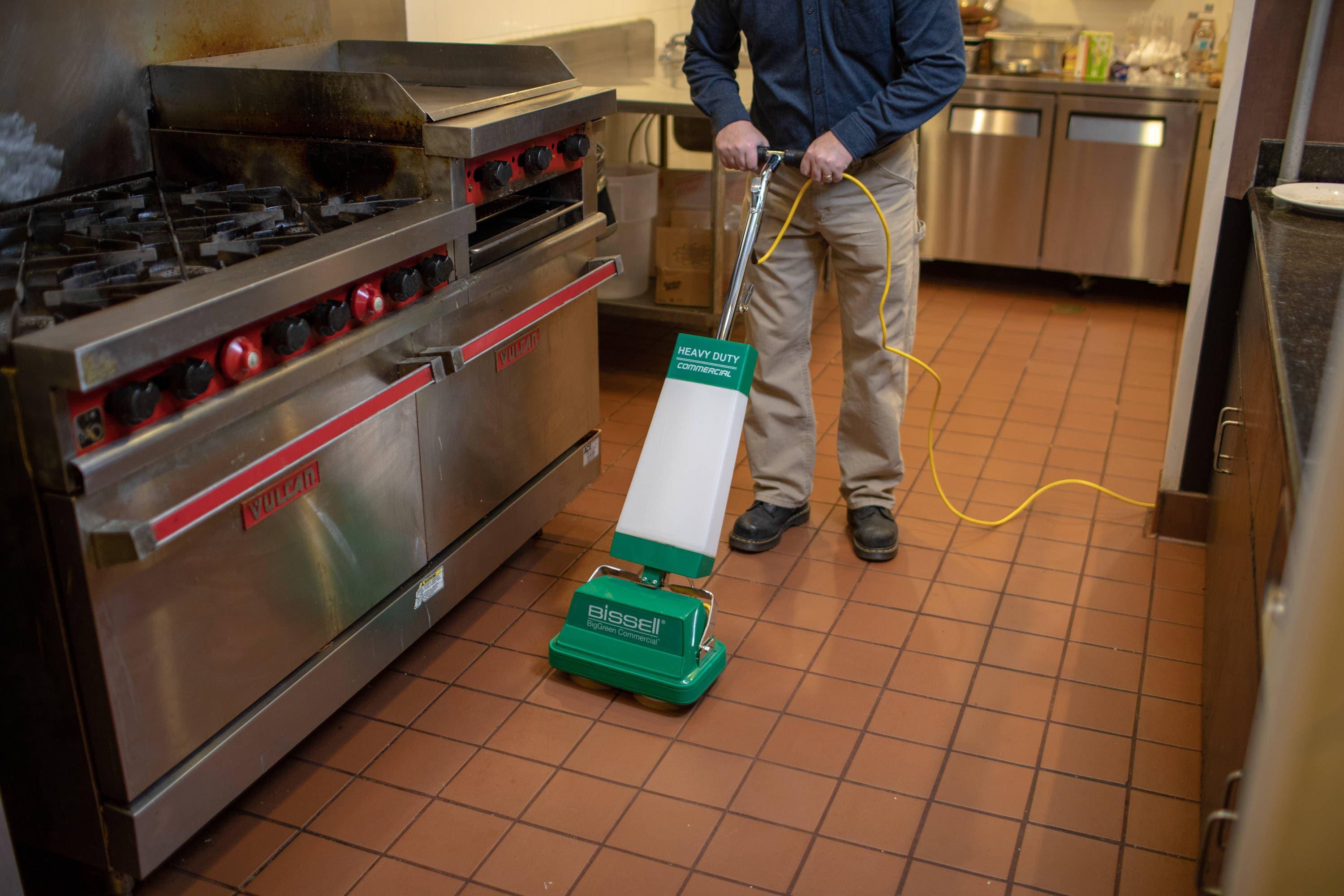Bissell Floor Scrubber & Polisher, Dual Brushes, Comes Complete w/ A Set Of Brushes & Pads