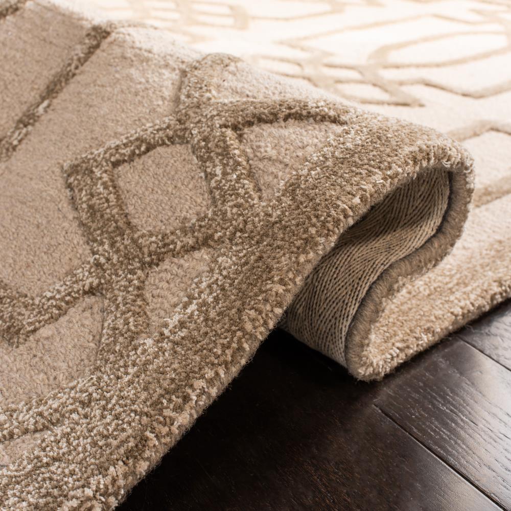 Safavieh Bella Hand Tufted Wool Geometric Rug