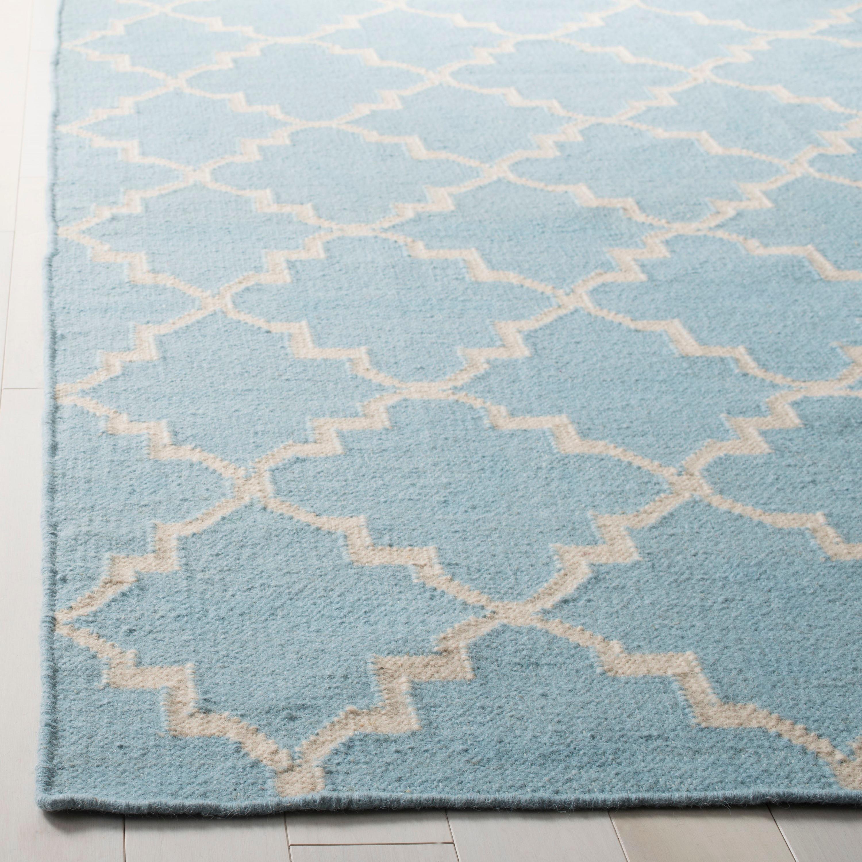 SAFAVIEH Dhurries Brad Geometric Area Rug, Light Blue/Ivory, 8' x 10'